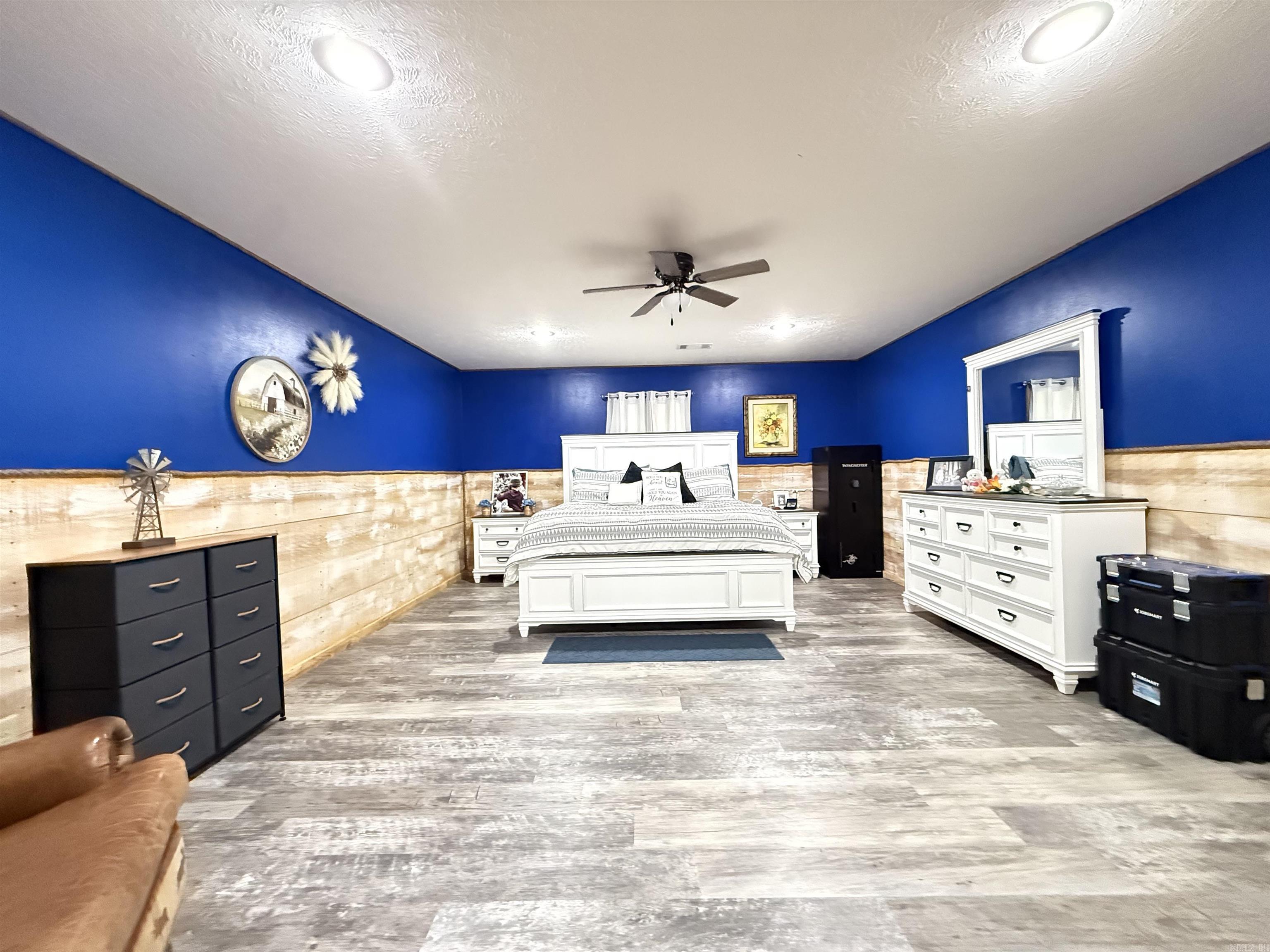 1139 Fayes Forest  Clinton, AR