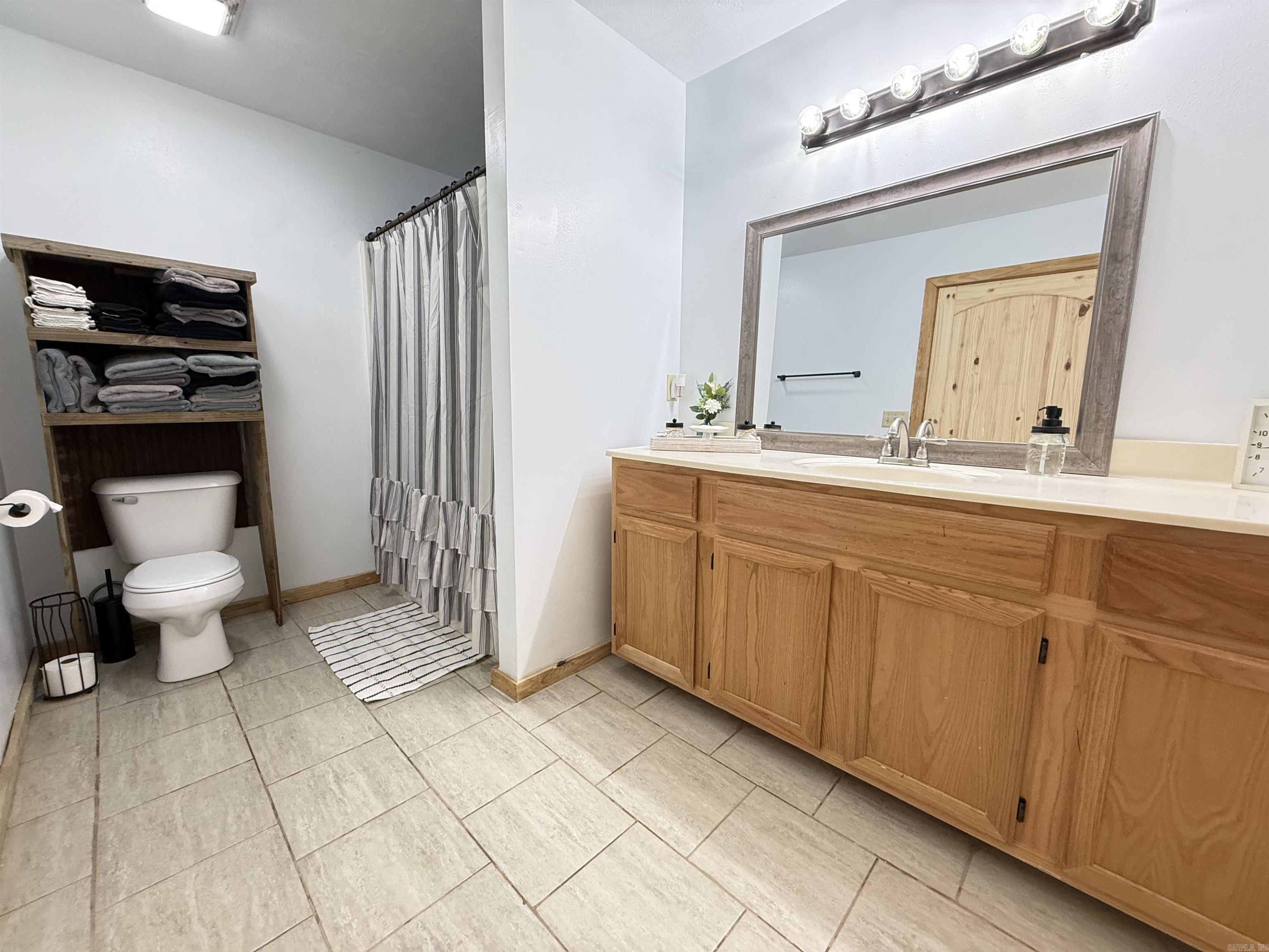 1139 Fayes Forest  Clinton, AR