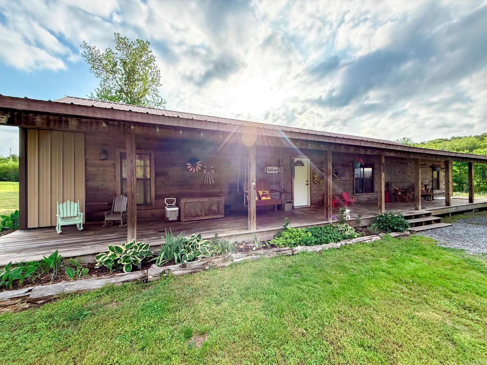 1139 Fayes Forest  Clinton, AR