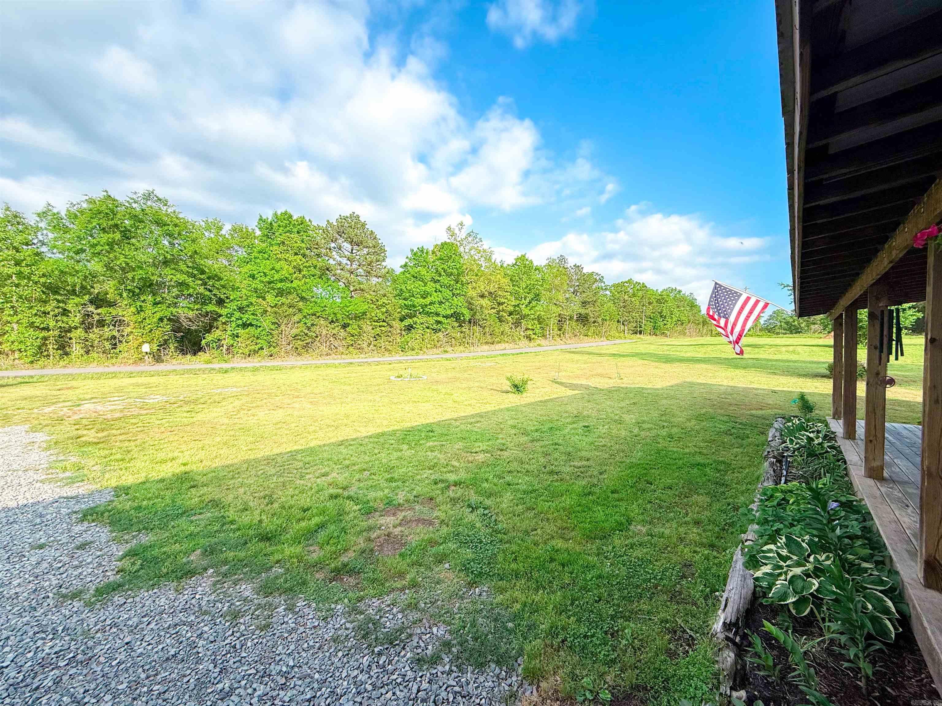 1139 Fayes Forest  Clinton, AR