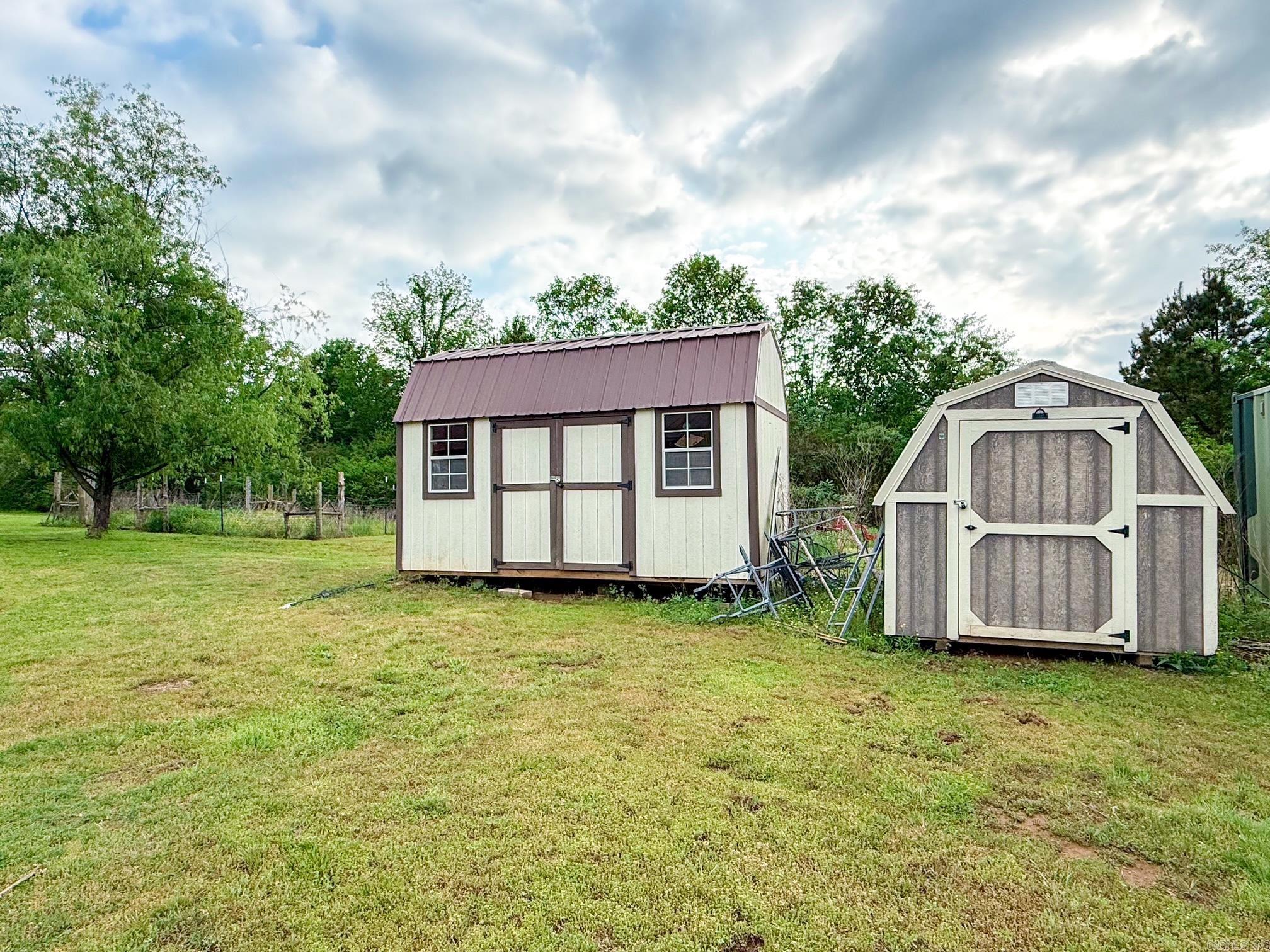 1139 Fayes Forest  Clinton, AR