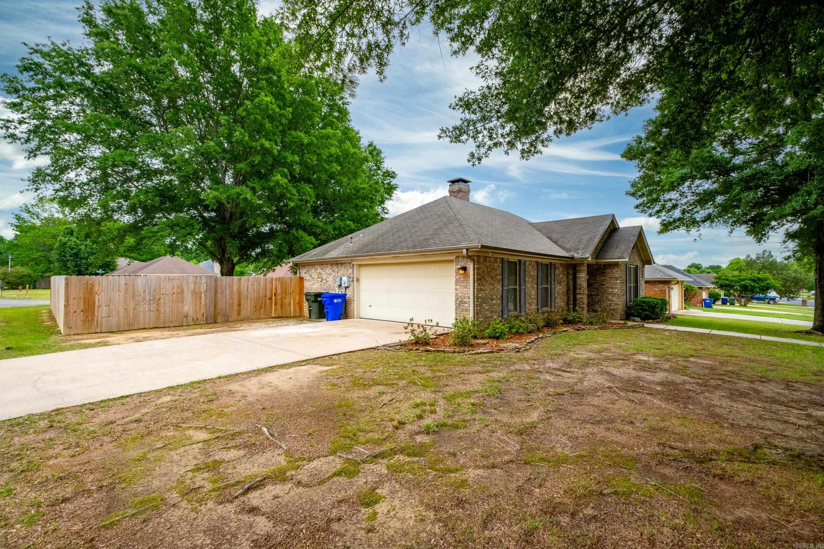 2460 Krysal Kreek  Conway, AR