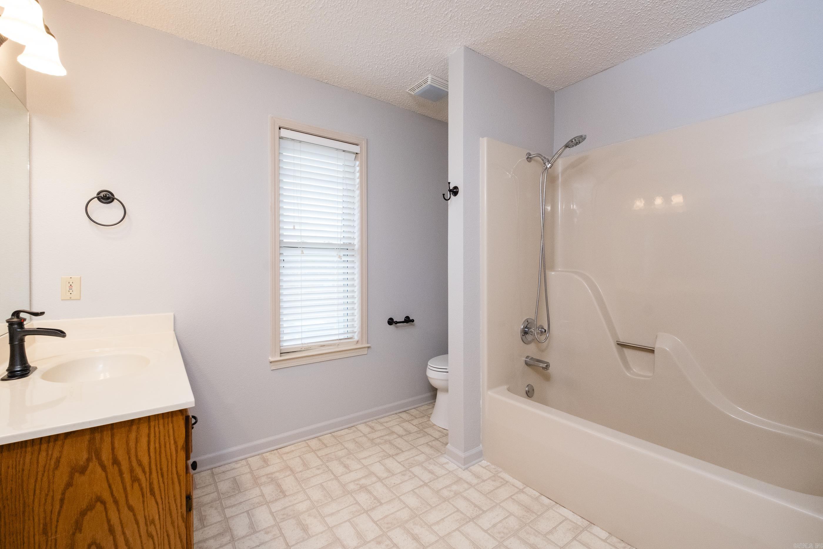 2460 Krysal Kreek  Conway, AR