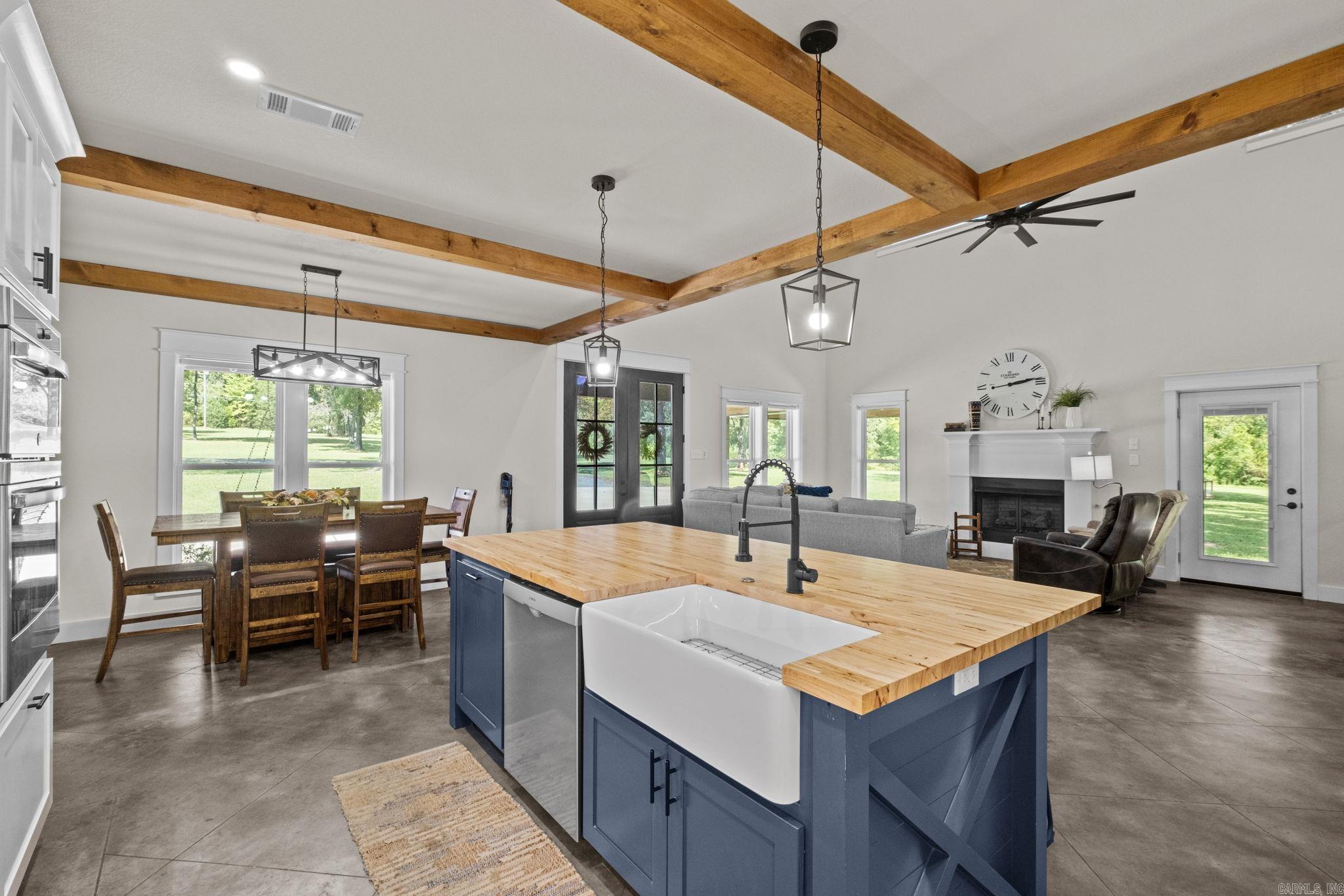 8501 Old Tom Box  Sherwood, AR