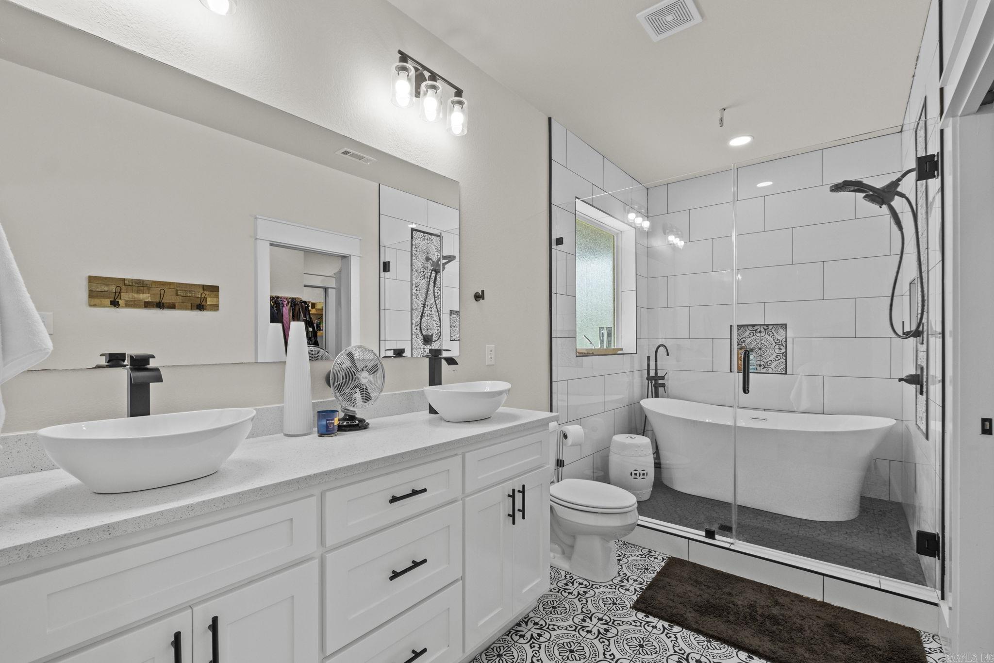 8501 Old Tom Box  Sherwood, AR