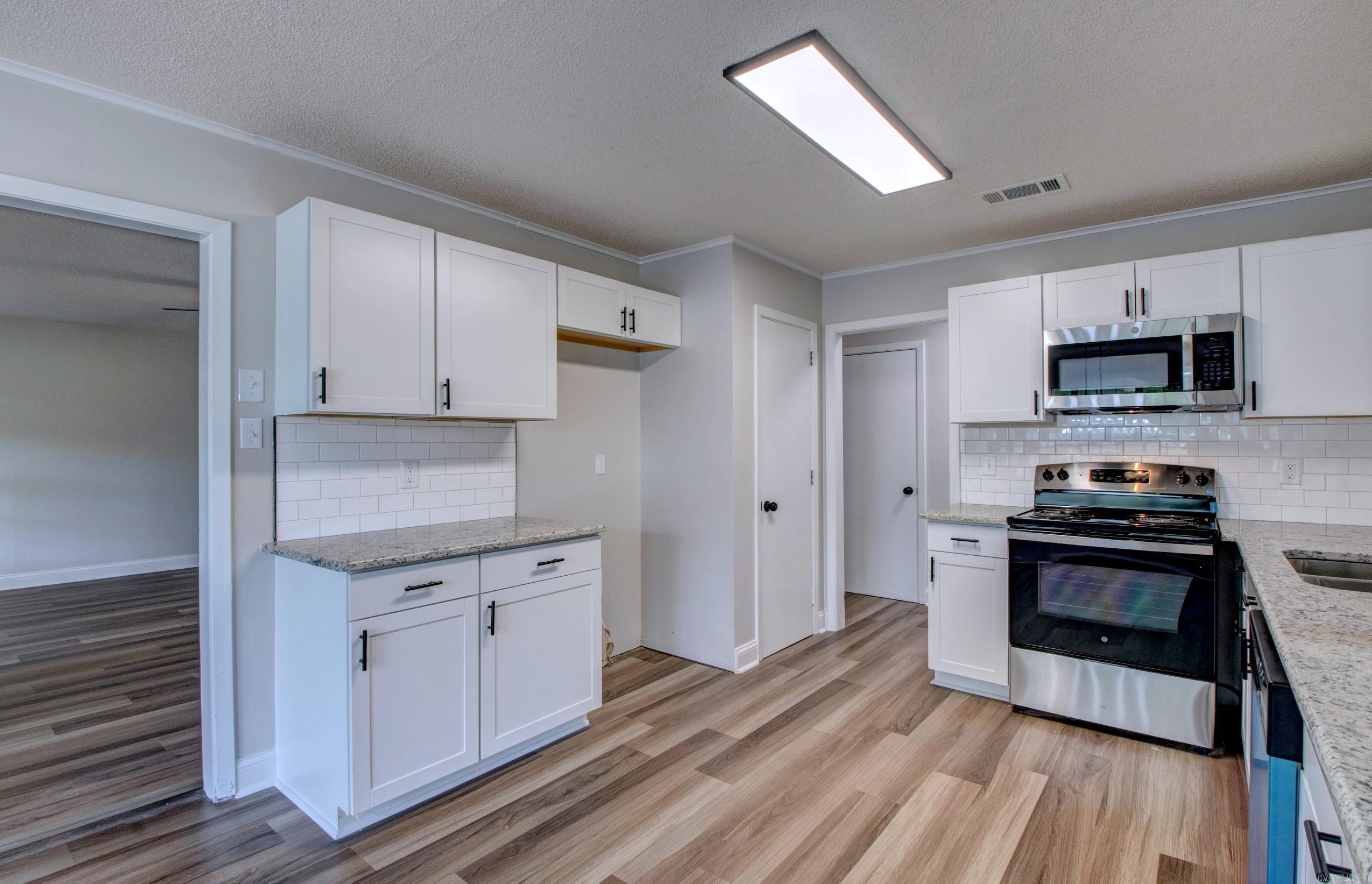 19200 Oaklawn  Little Rock, AR