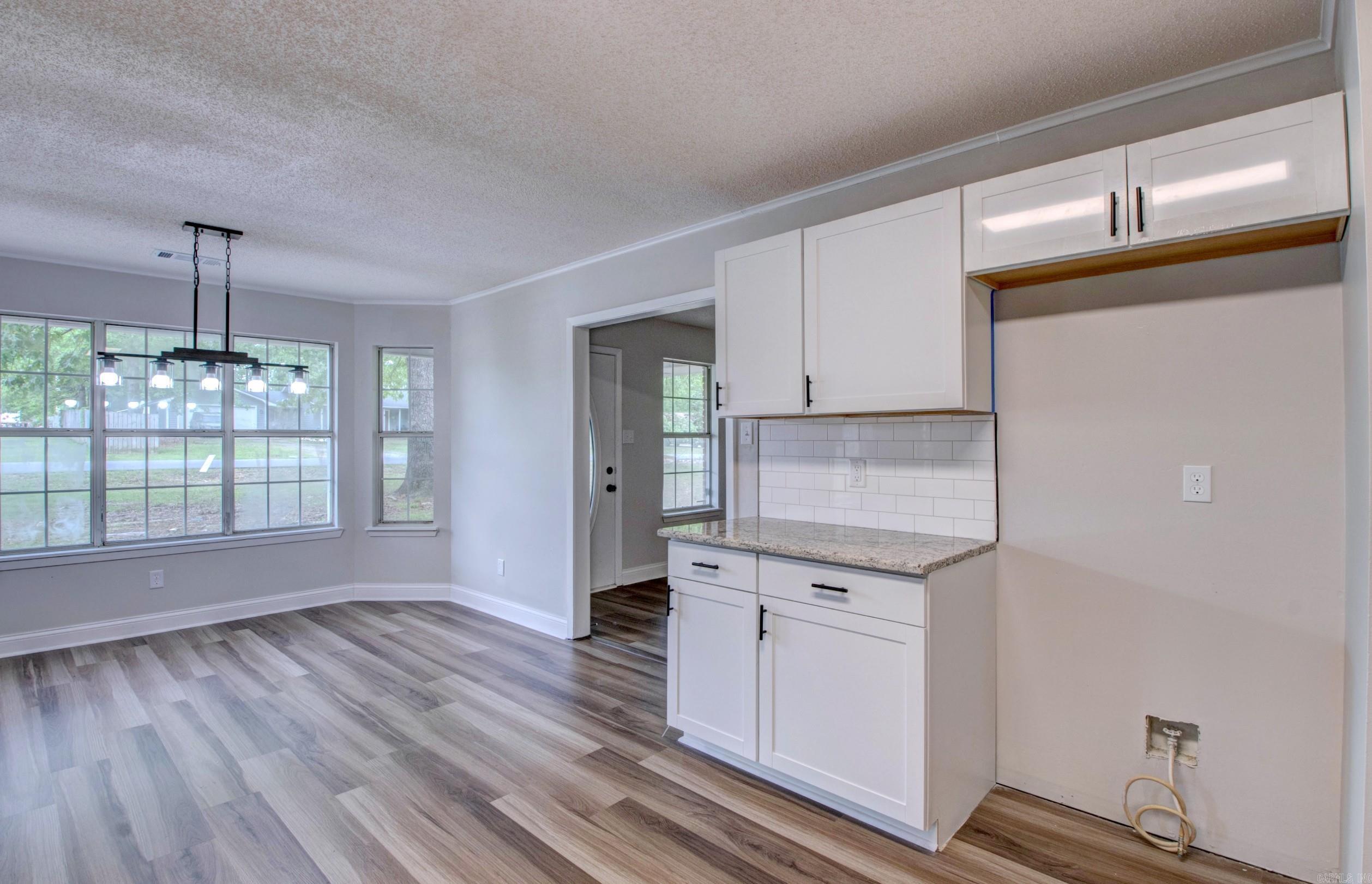 19200 Oaklawn  Little Rock, AR