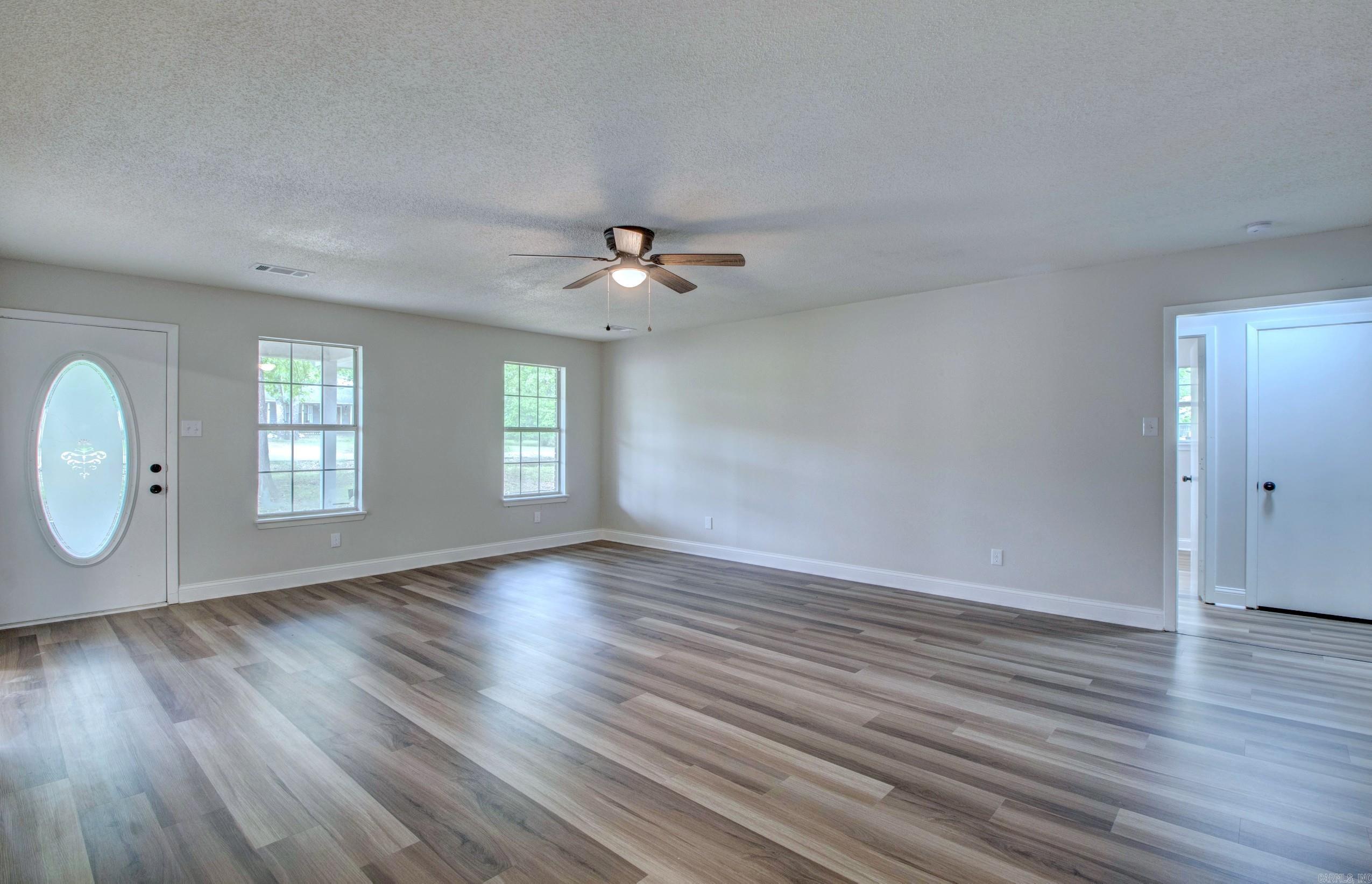 19200 Oaklawn  Little Rock, AR