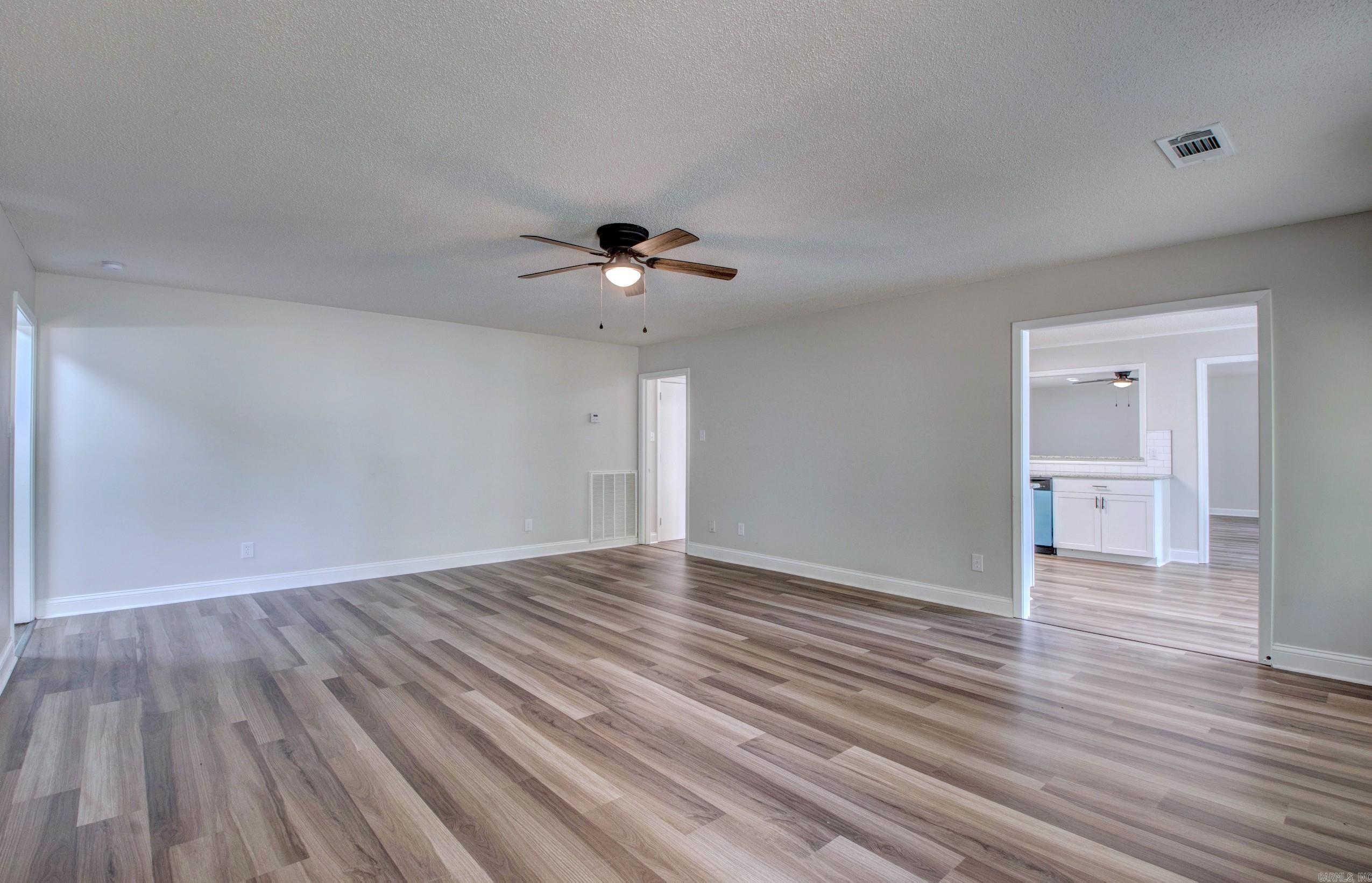 19200 Oaklawn  Little Rock, AR