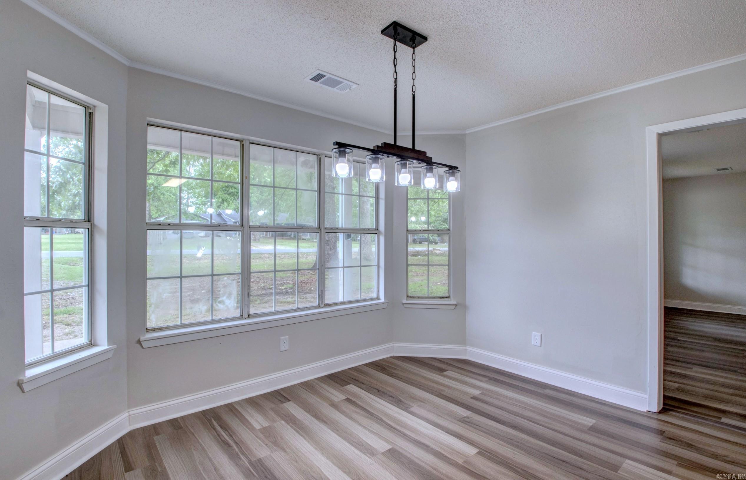 19200 Oaklawn  Little Rock, AR