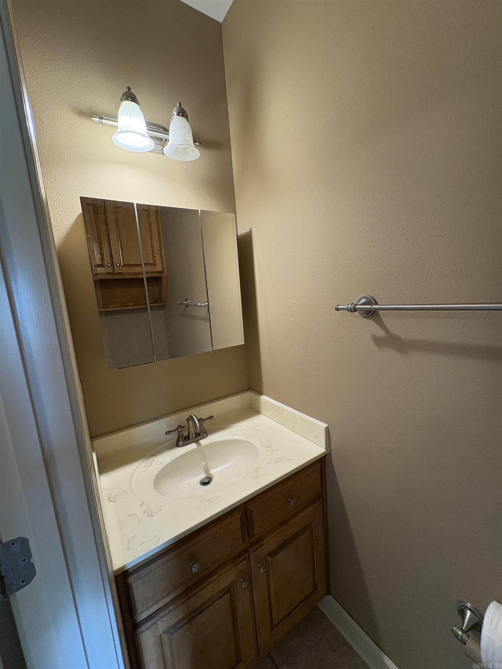 608 Webb Hill Road  McRae, AR