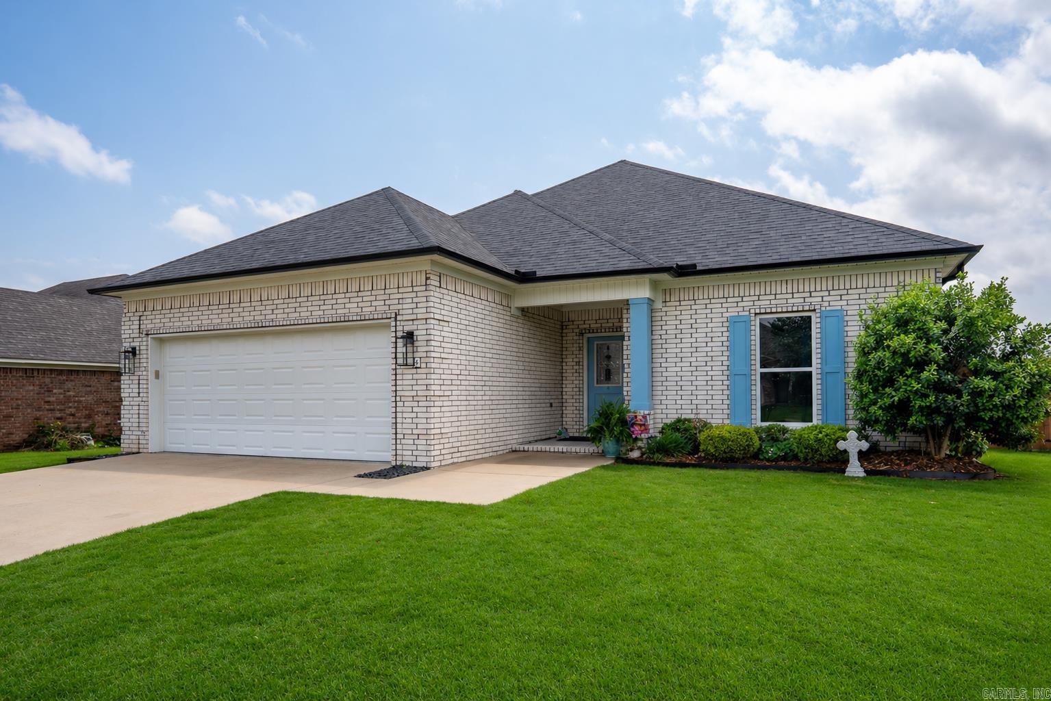4 Clover Ridge Vilonia, AR 72173