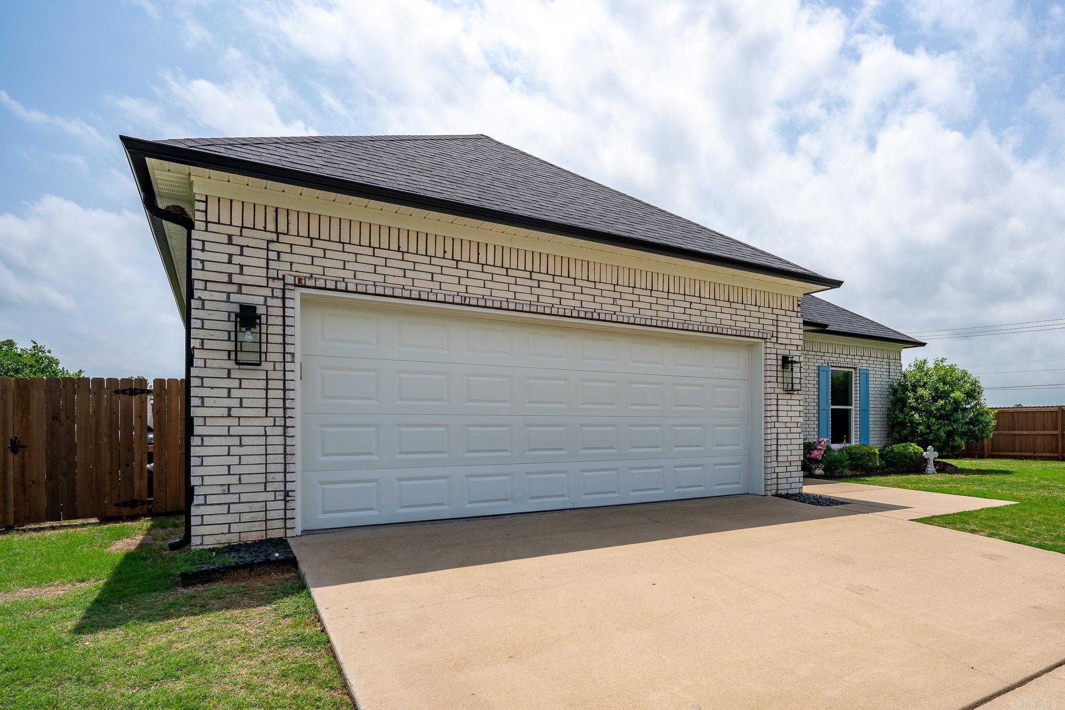 4 Clover Ridge  Vilonia, AR