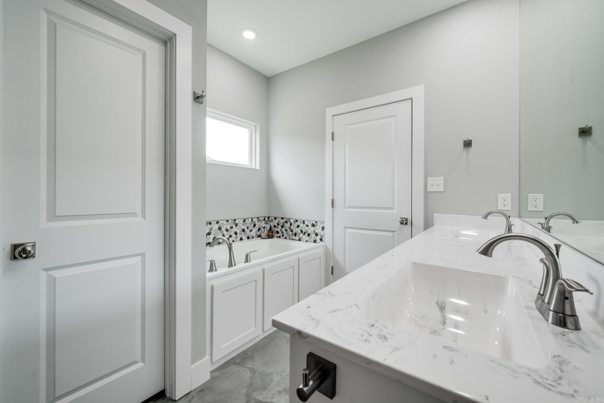 4 Clover Ridge  Vilonia, AR