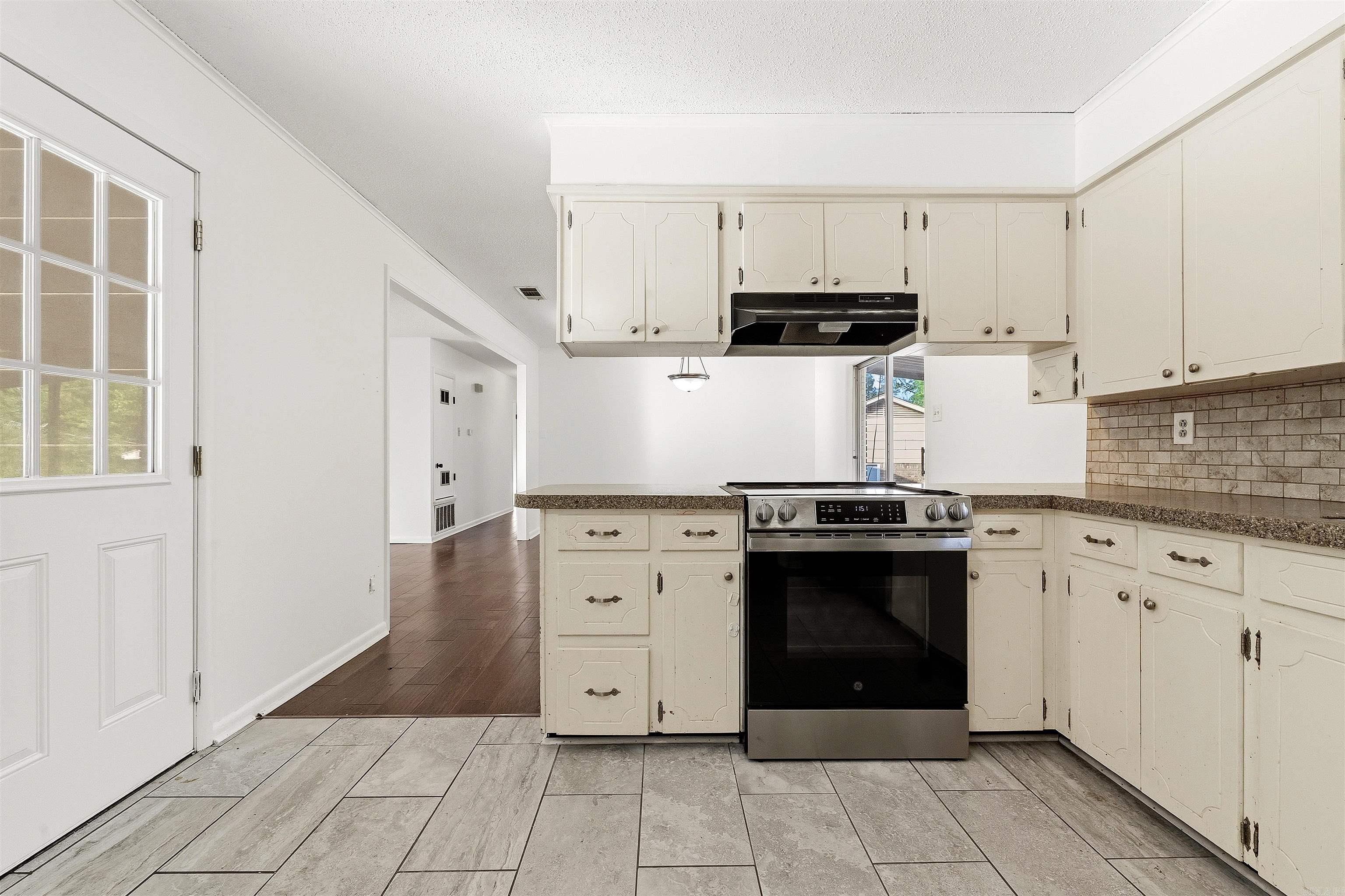 1209 Southedge  Little Rock, AR