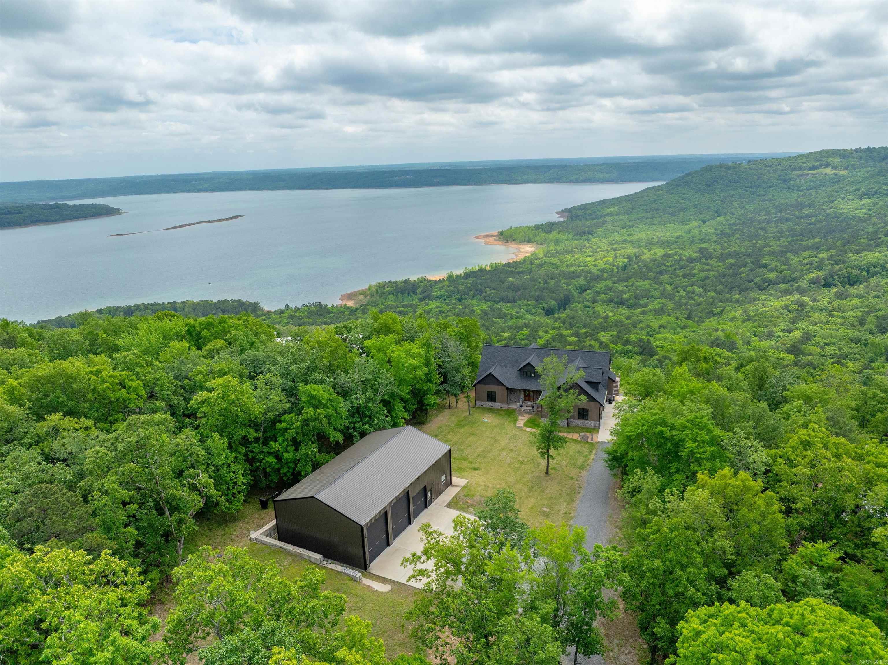 2560 Diamond Bluff  Quitman, AR