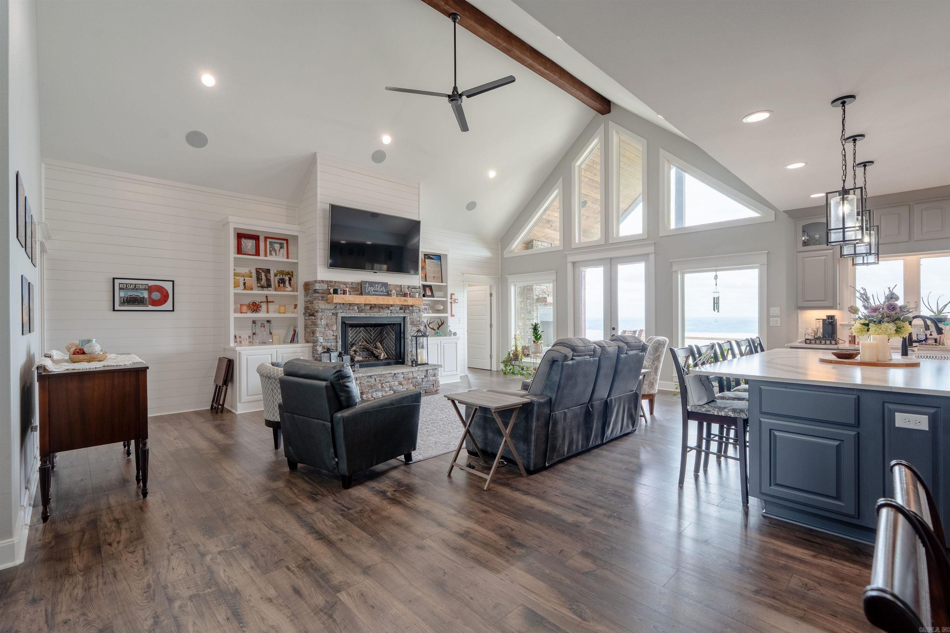 2560 Diamond Bluff  Quitman, AR