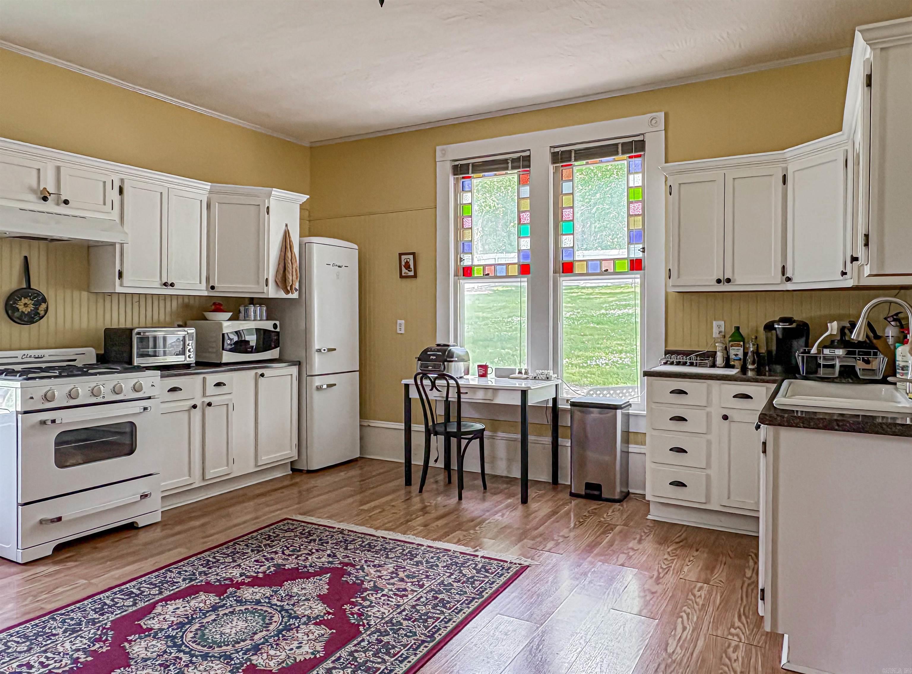 432 E Hwy 62  Yellville, AR