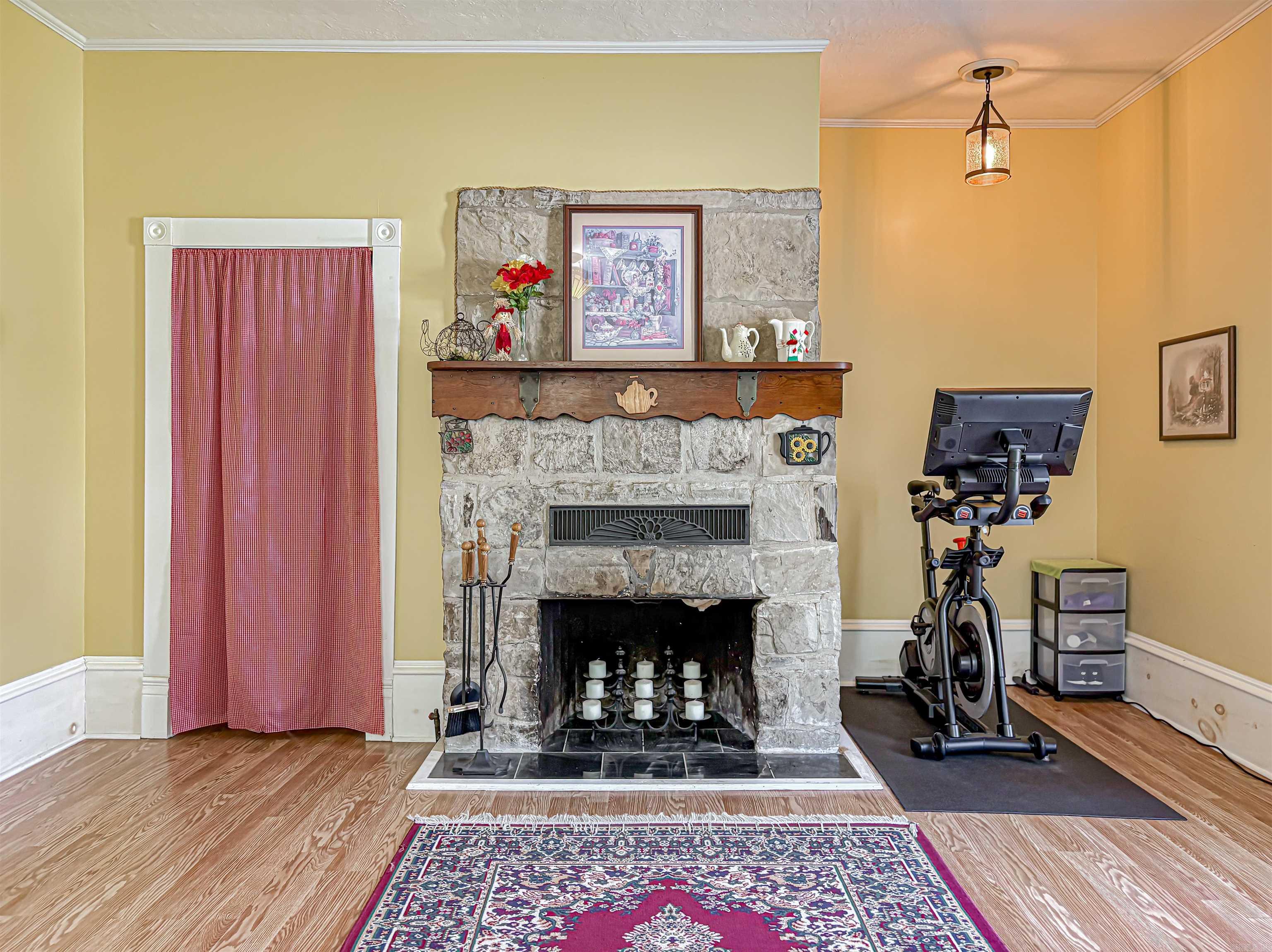 432 E Hwy 62  Yellville, AR