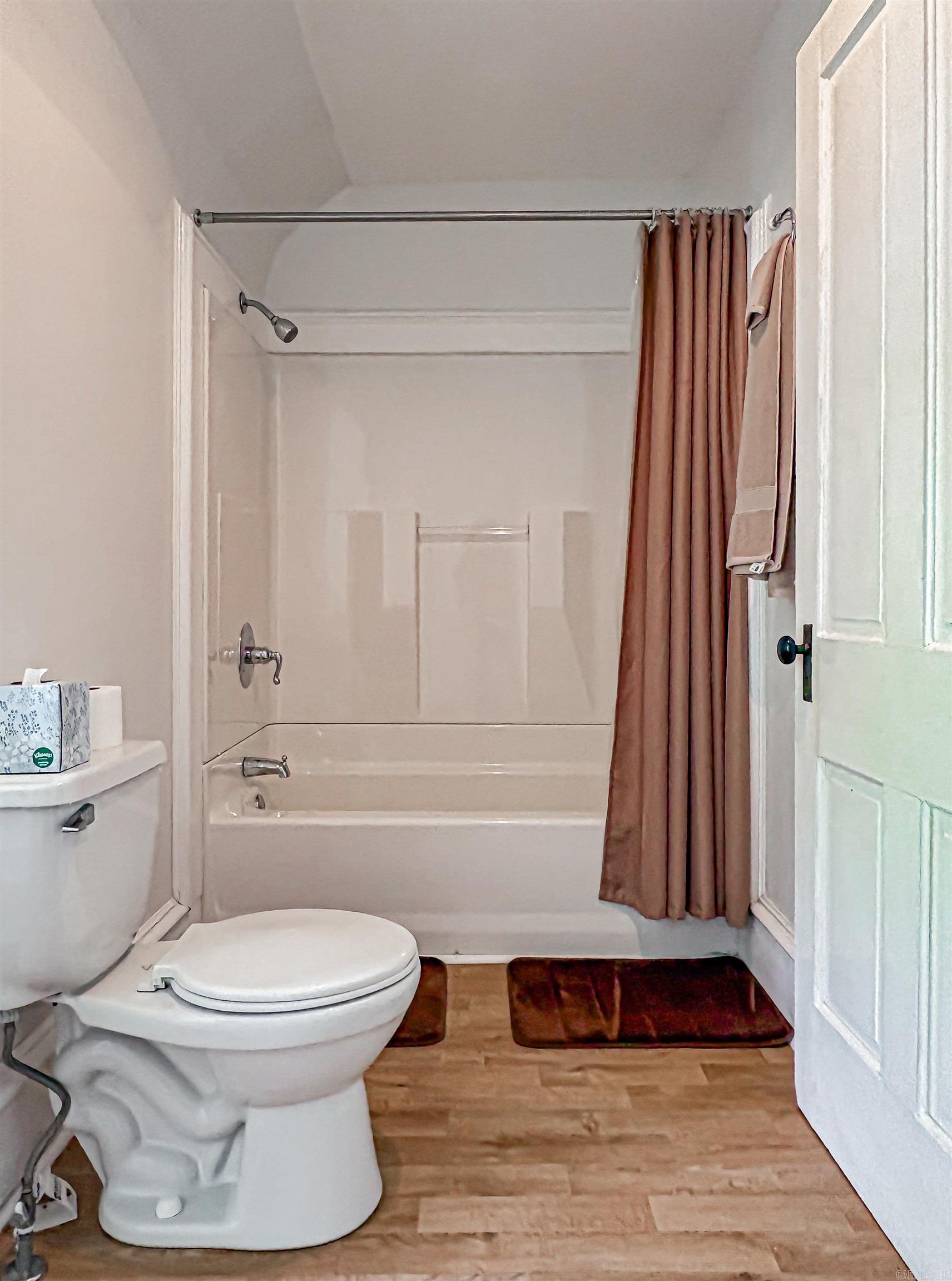 432 E Hwy 62  Yellville, AR