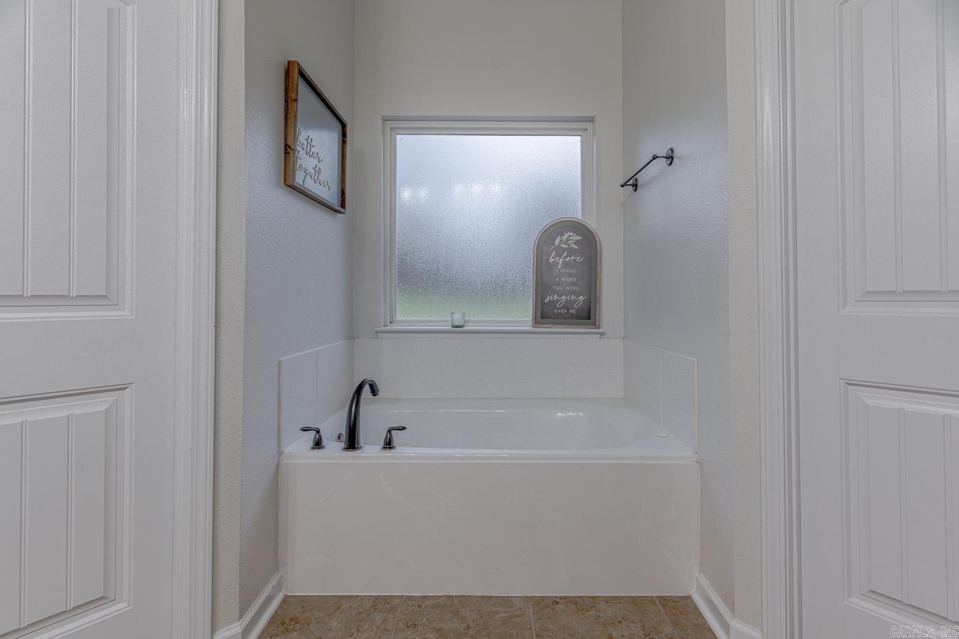 6850 Grace Village  Alexander, AR