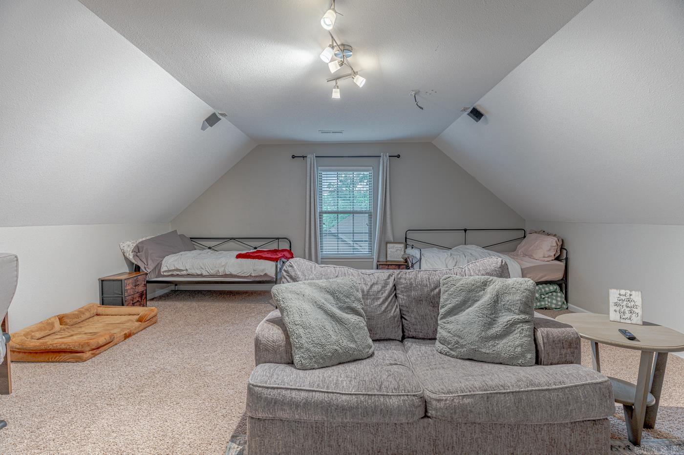 6850 Grace Village  Alexander, AR