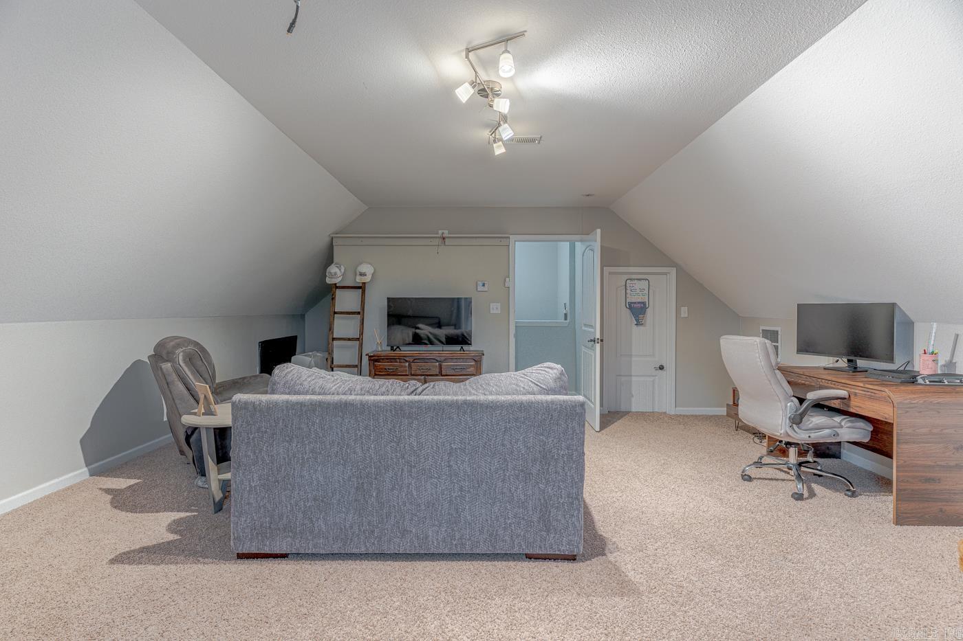 6850 Grace Village  Alexander, AR