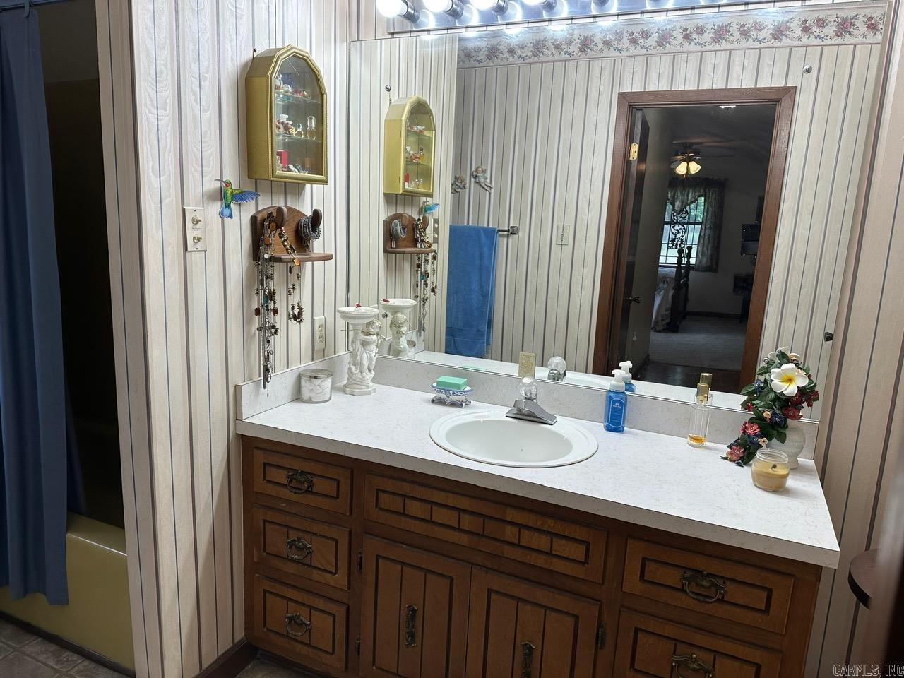 111 Hefner Street Searcy, AR 72143-7232