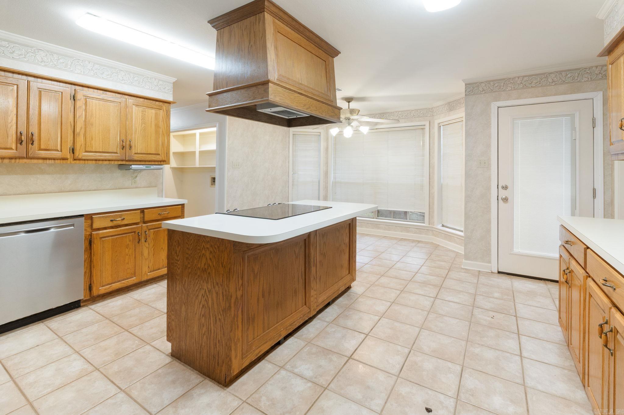 16 Blue Mountain  Maumelle, AR