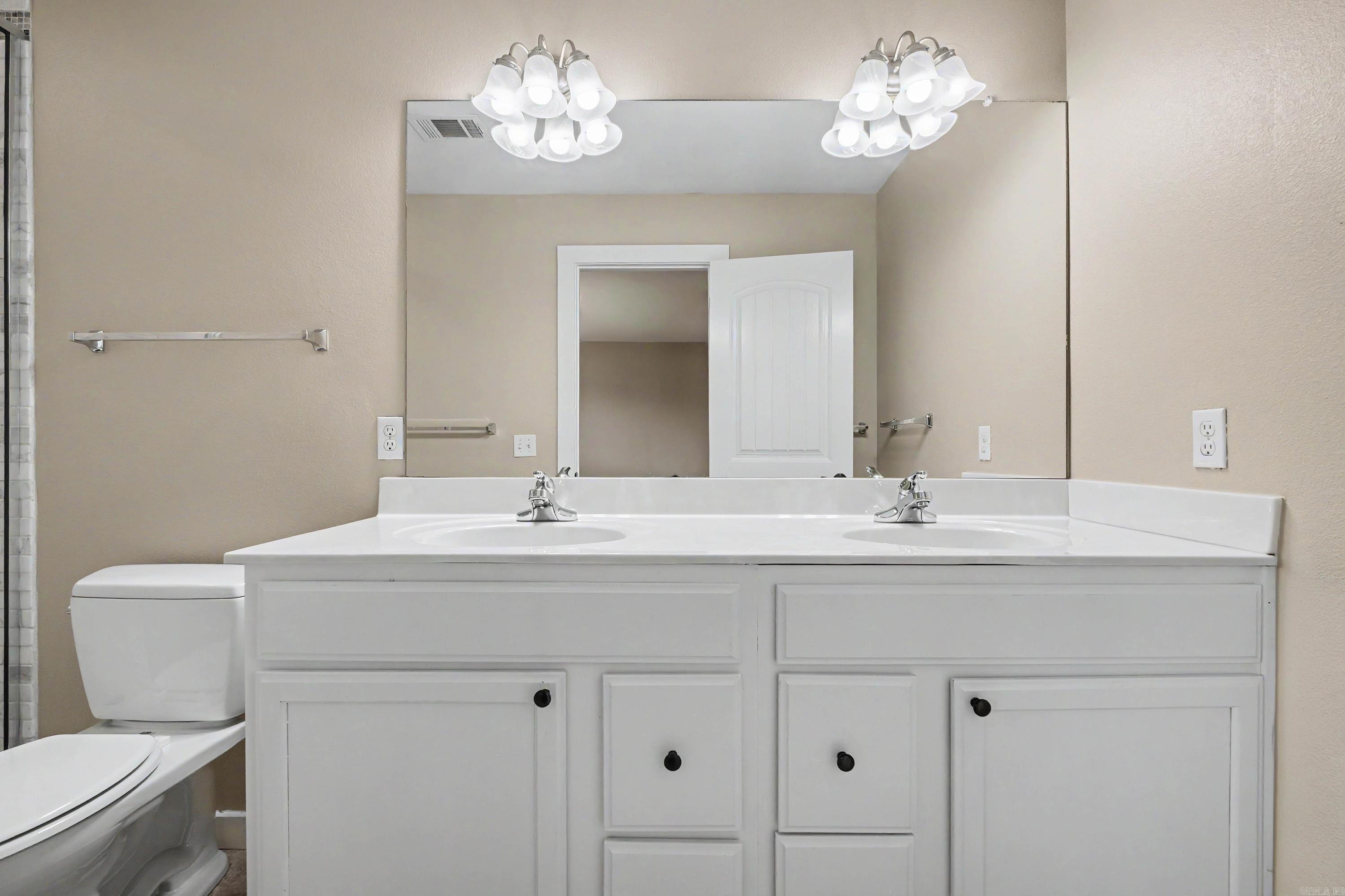 803 Tuscany  Maumelle, AR