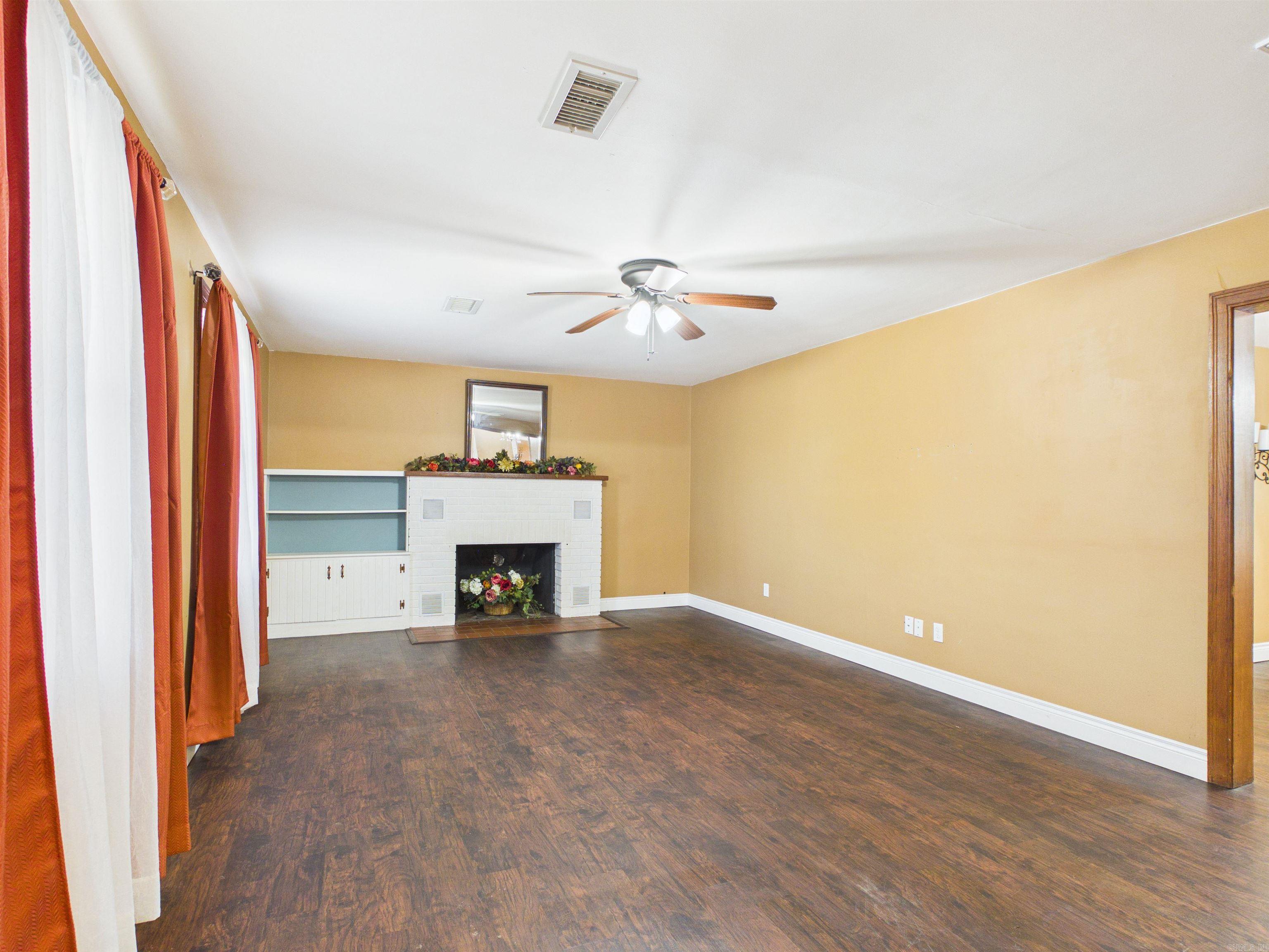 803 Springfield  Berryville, AR