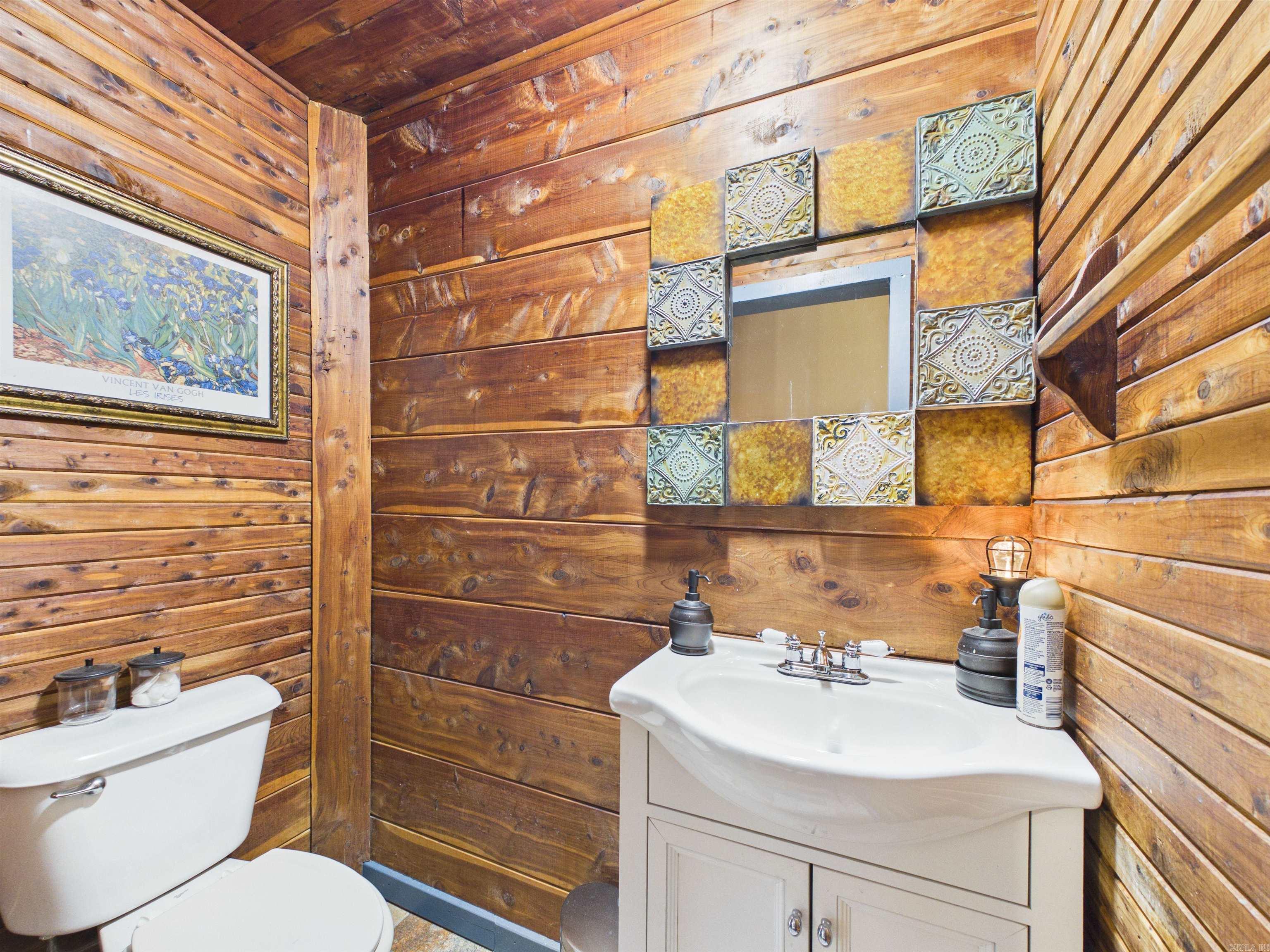 803 Springfield  Berryville, AR