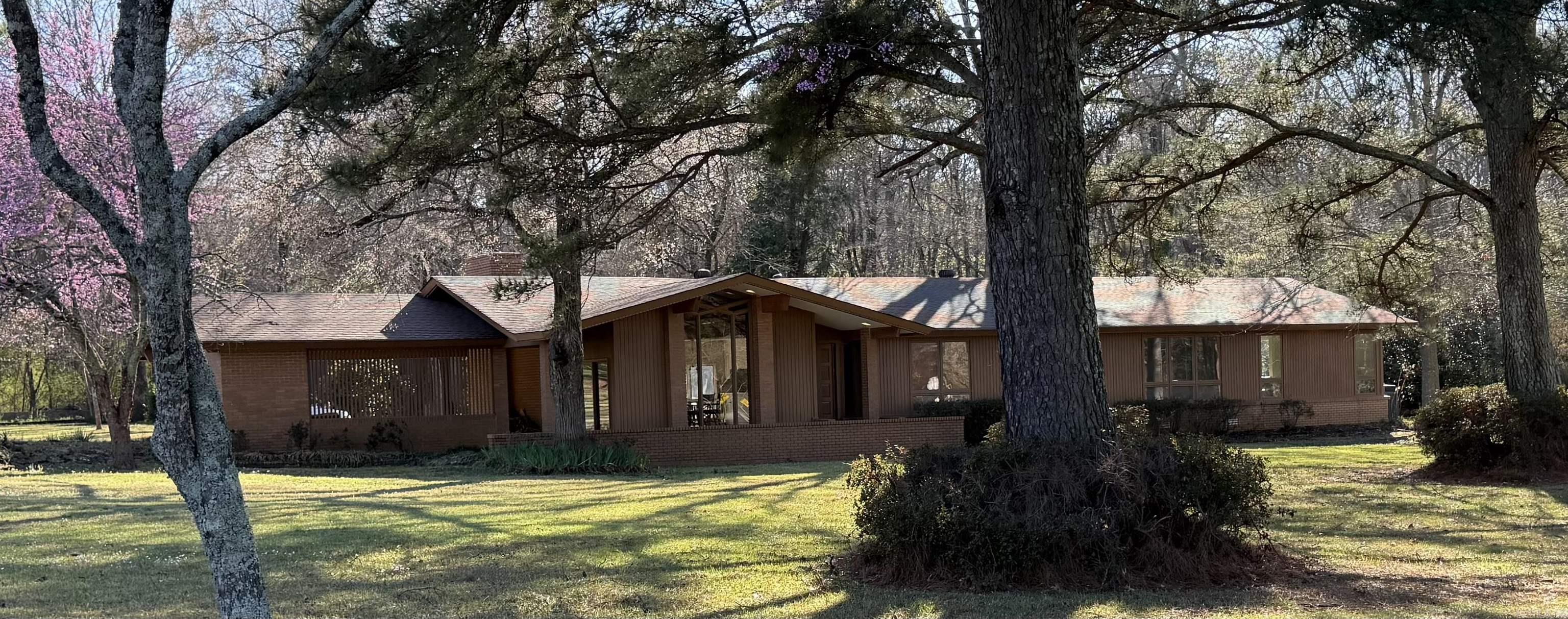 18209 Cantrell  Little Rock, AR