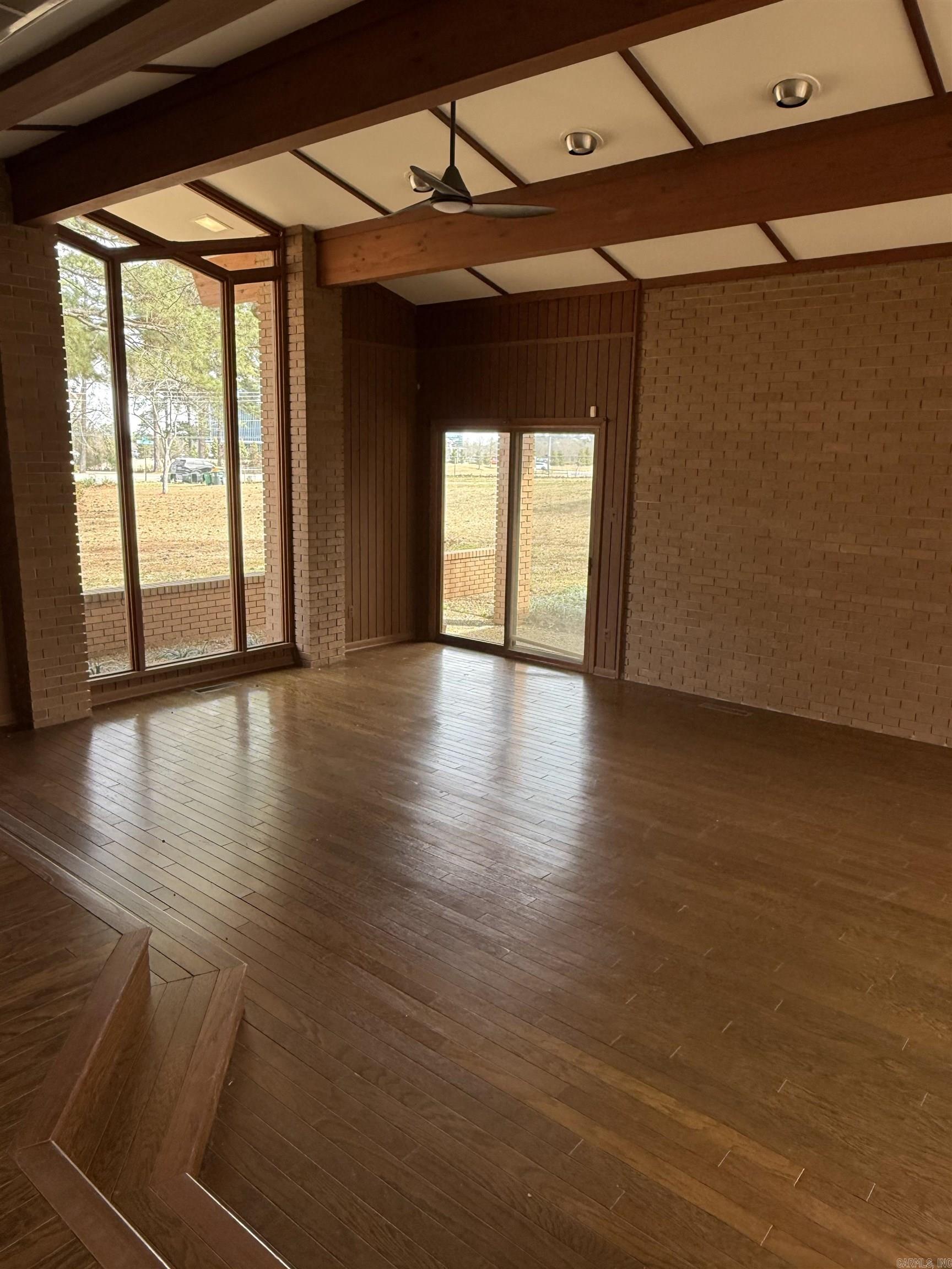 18209 Cantrell  Little Rock, AR