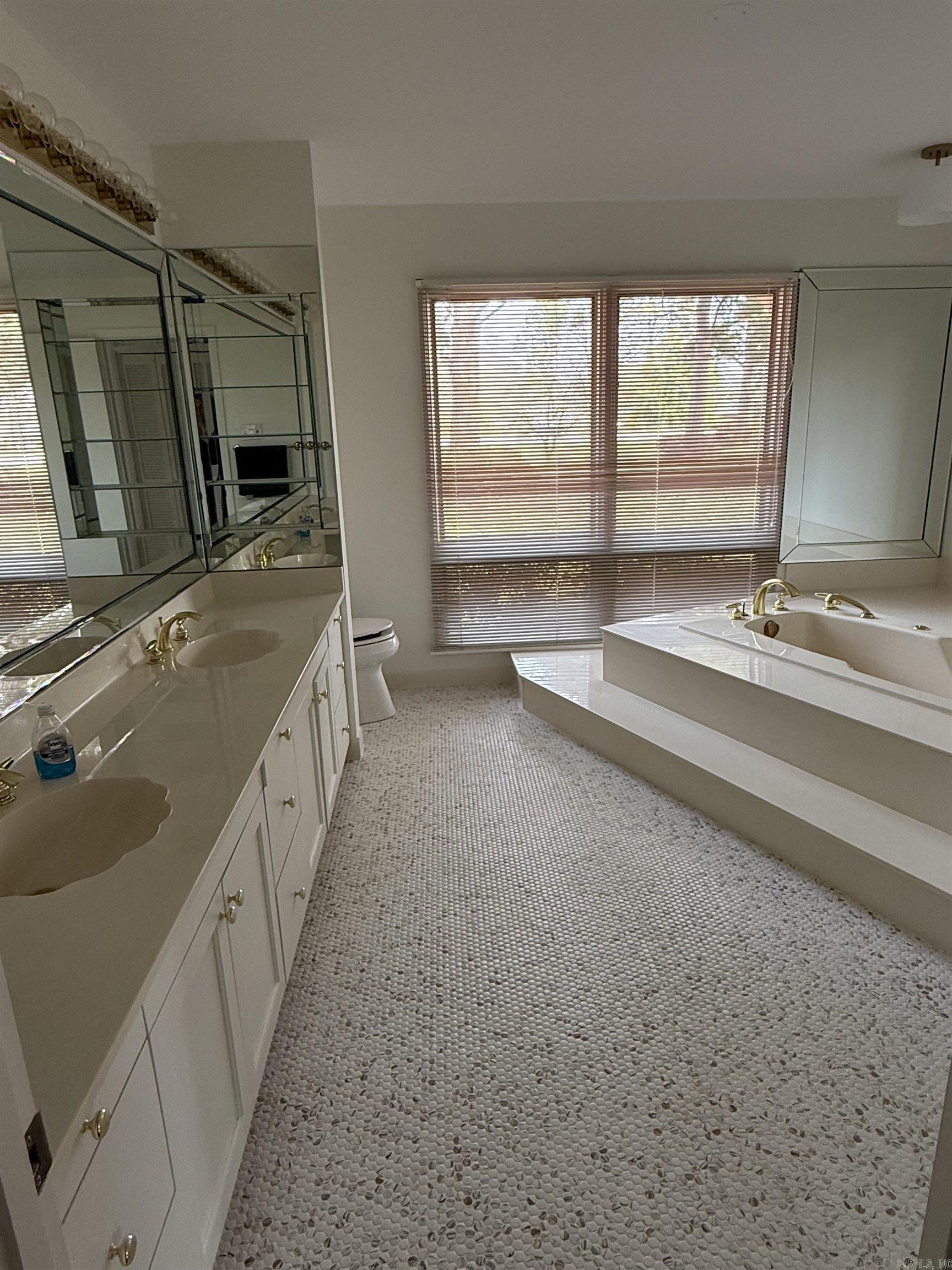 18209 Cantrell  Little Rock, AR