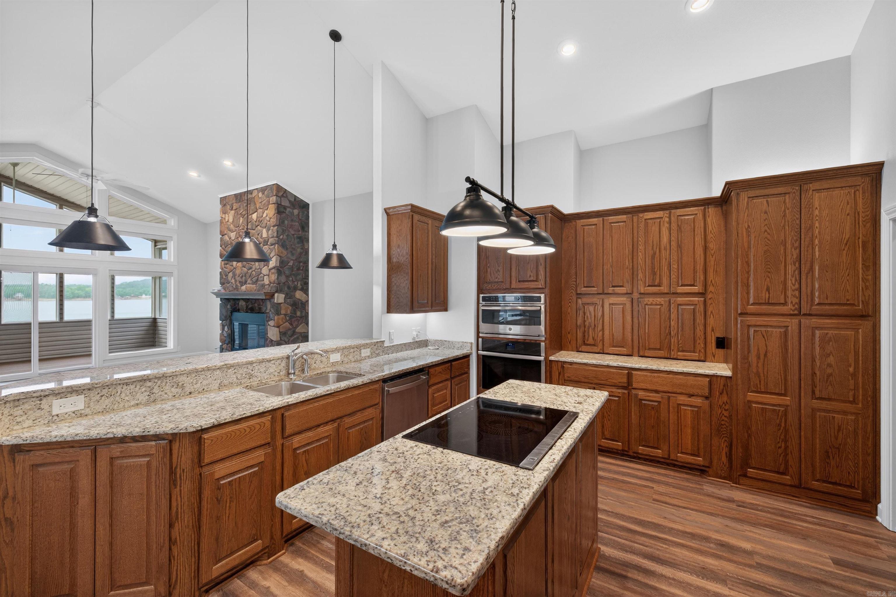 74 Salvatierra Way  Hot Springs Village, AR