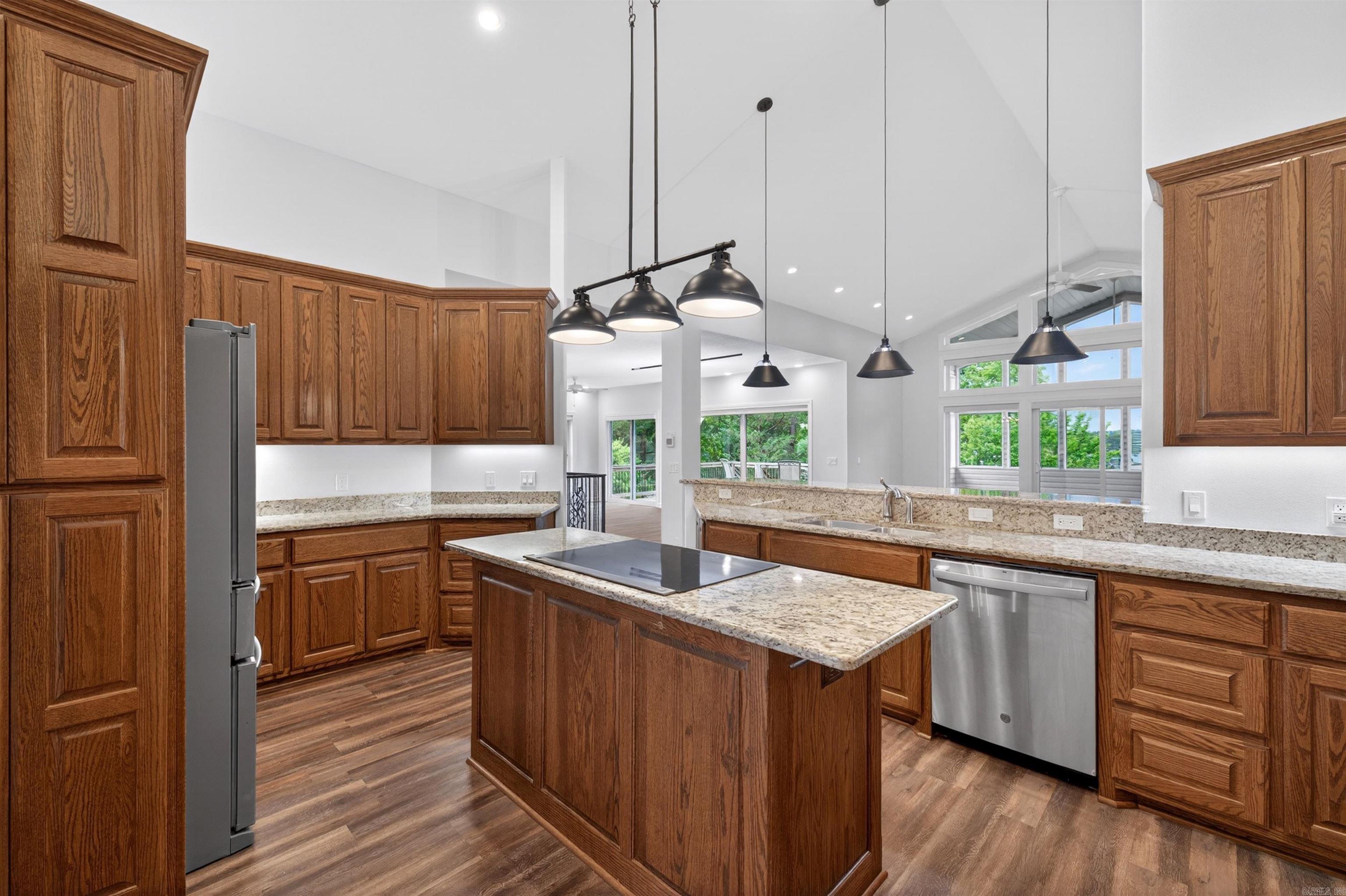 74 Salvatierra Way  Hot Springs Village, AR