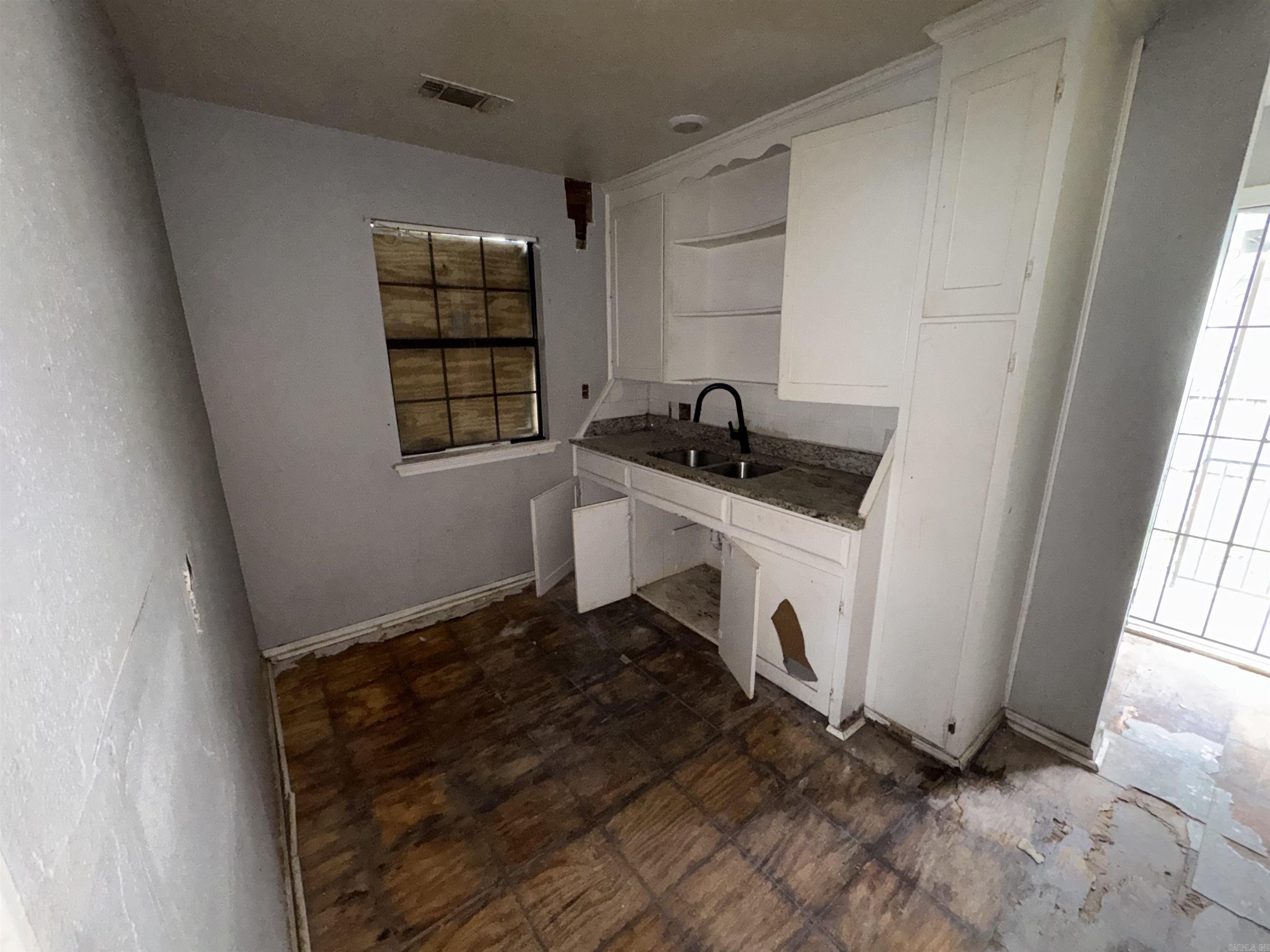 1620 Pike  North Little Rock, AR