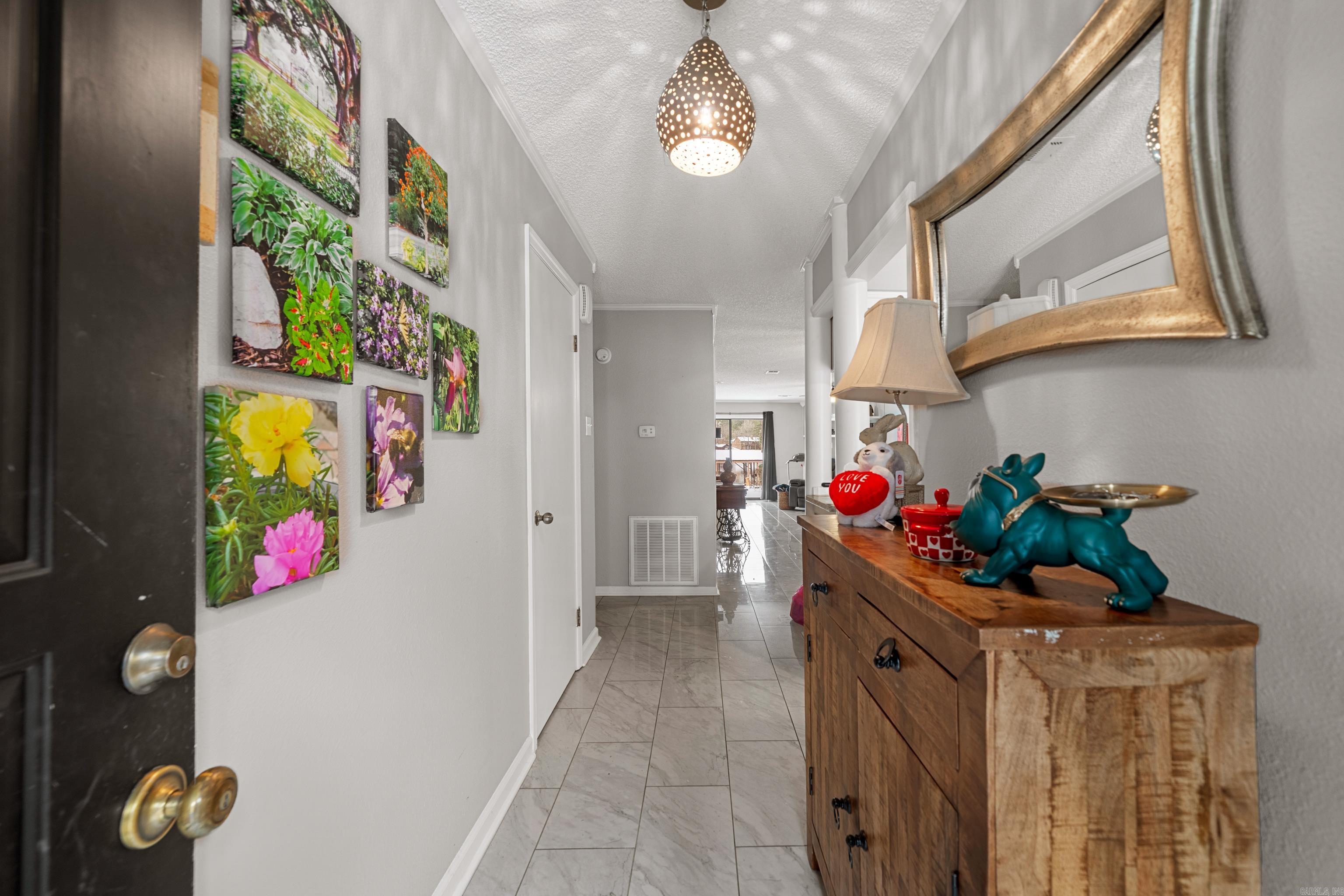 1412 Airport  Hot Springs, AR