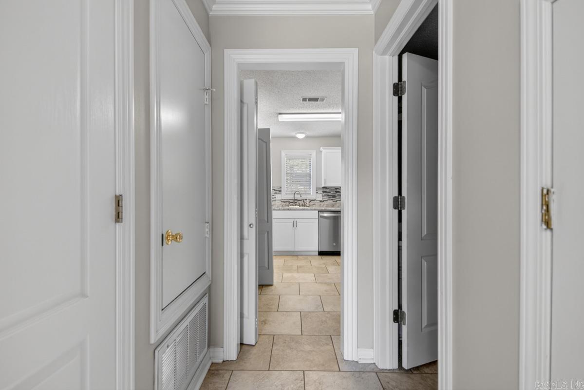 200 Pine Forest 3-B  Maumelle, AR