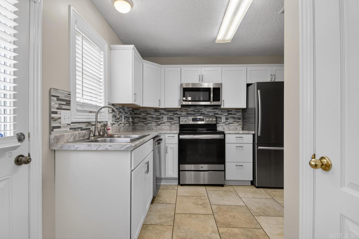 200 Pine Forest 3-B  Maumelle, AR