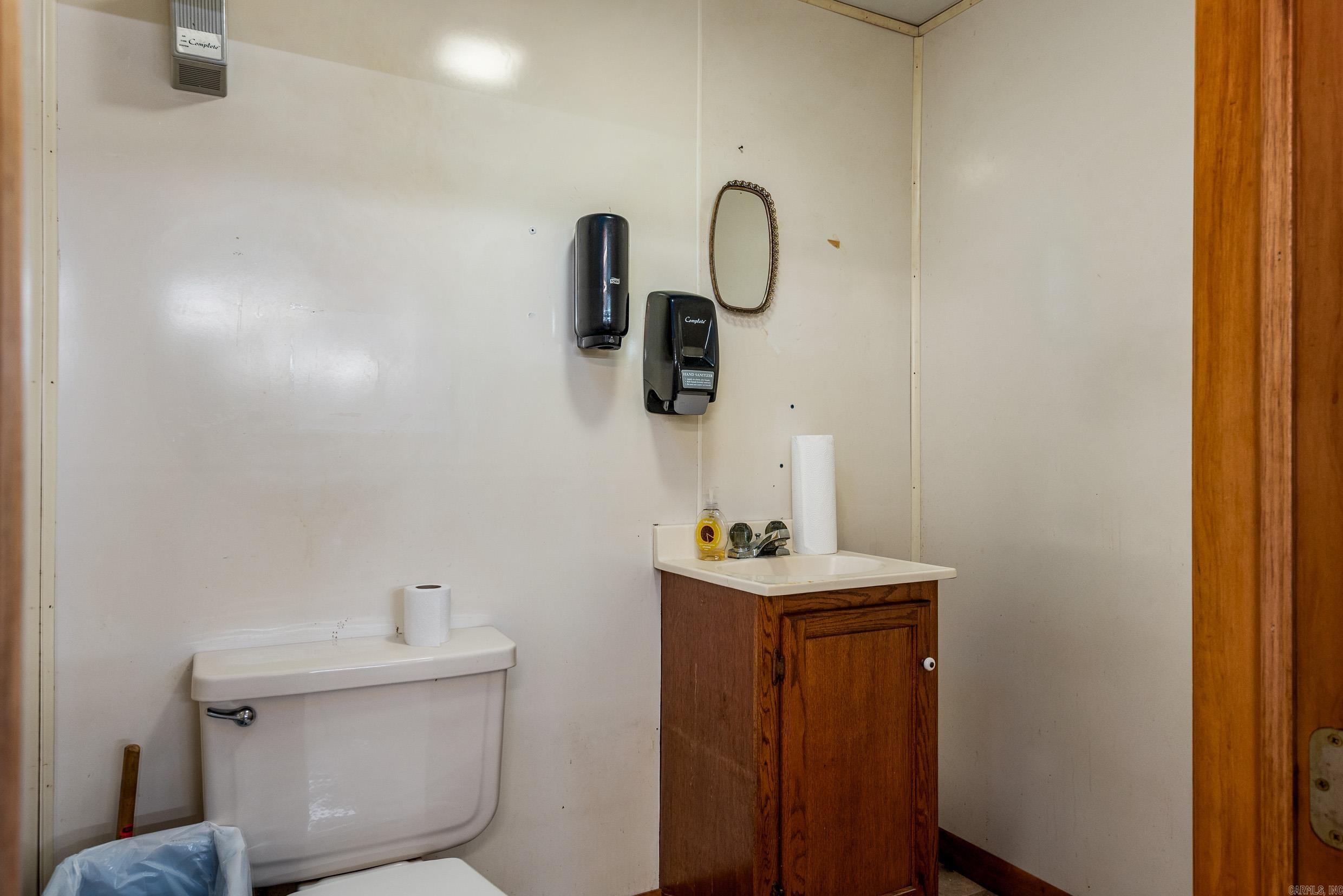 10842 S Hwy 5  Salesville, AR