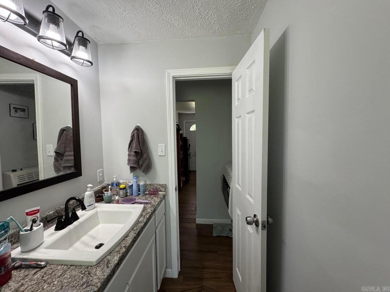 32 Pine  Evening Shade, AR