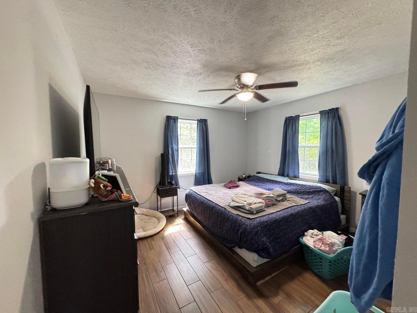 32 Pine  Evening Shade, AR