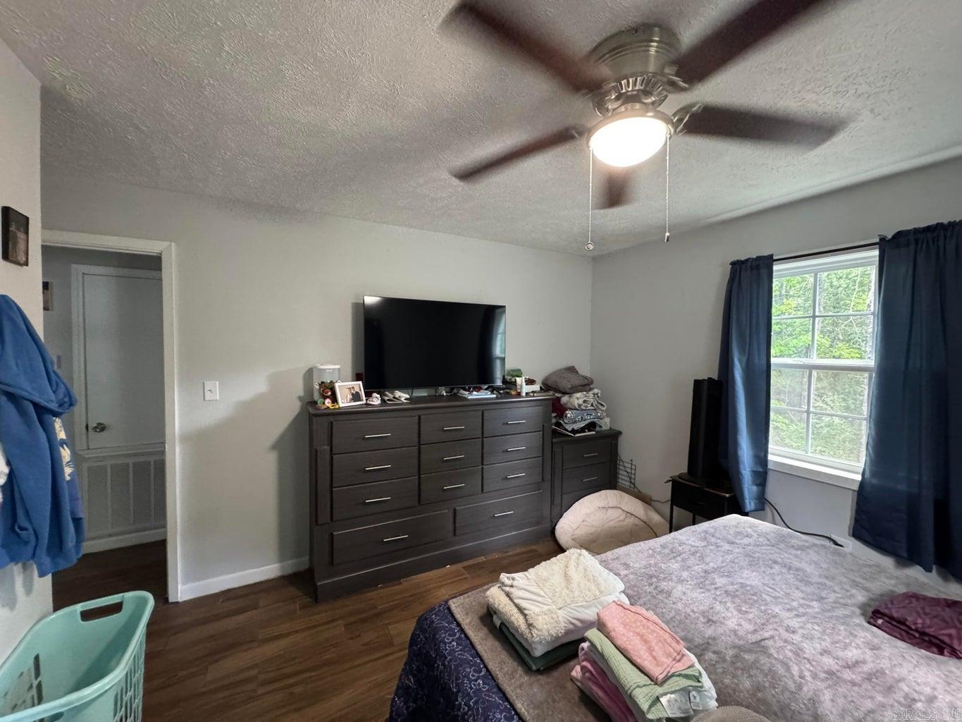 32 Pine  Evening Shade, AR