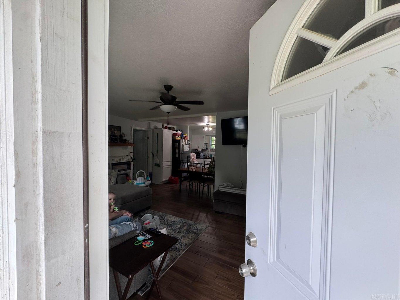 32 Pine  Evening Shade, AR