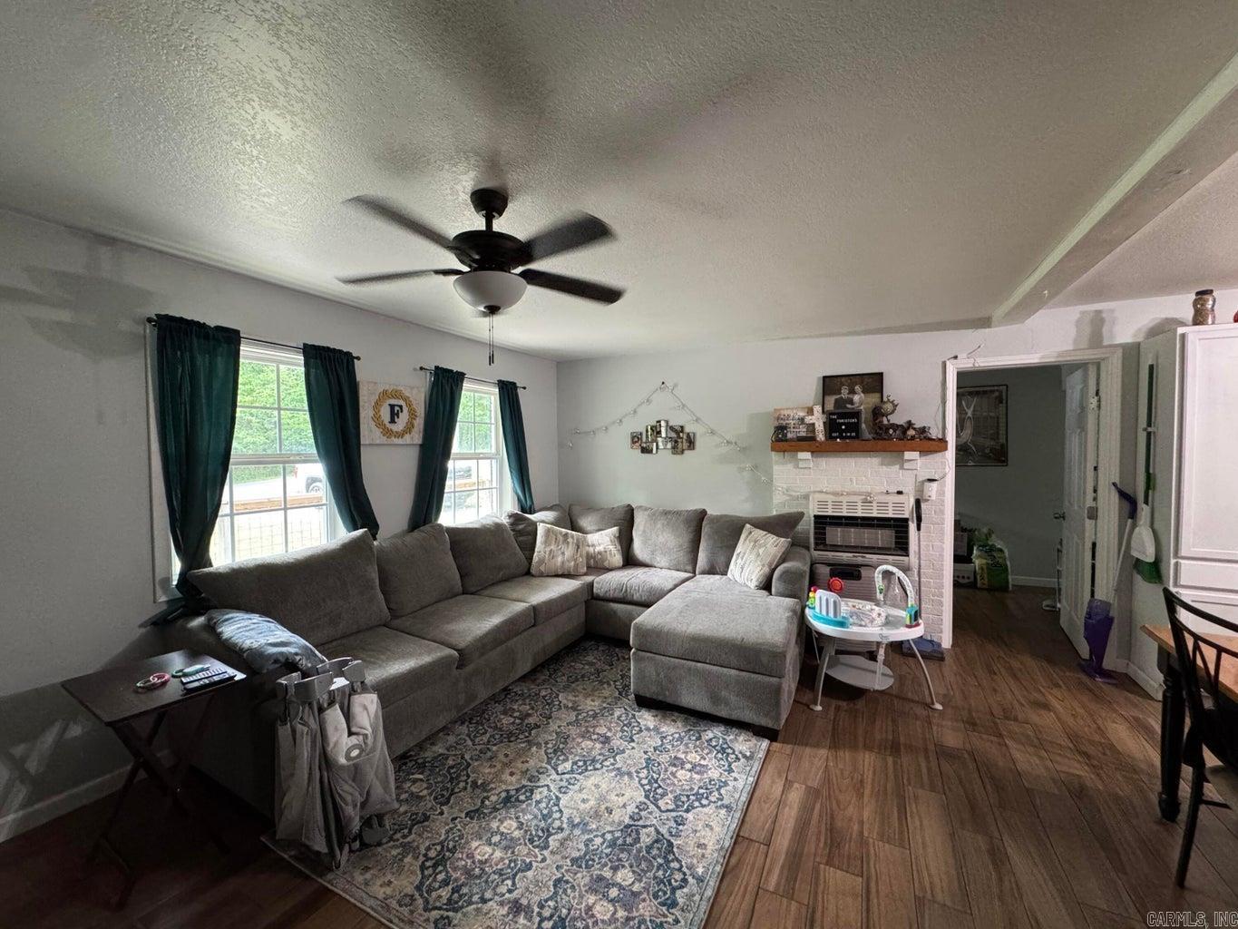 32 Pine  Evening Shade, AR