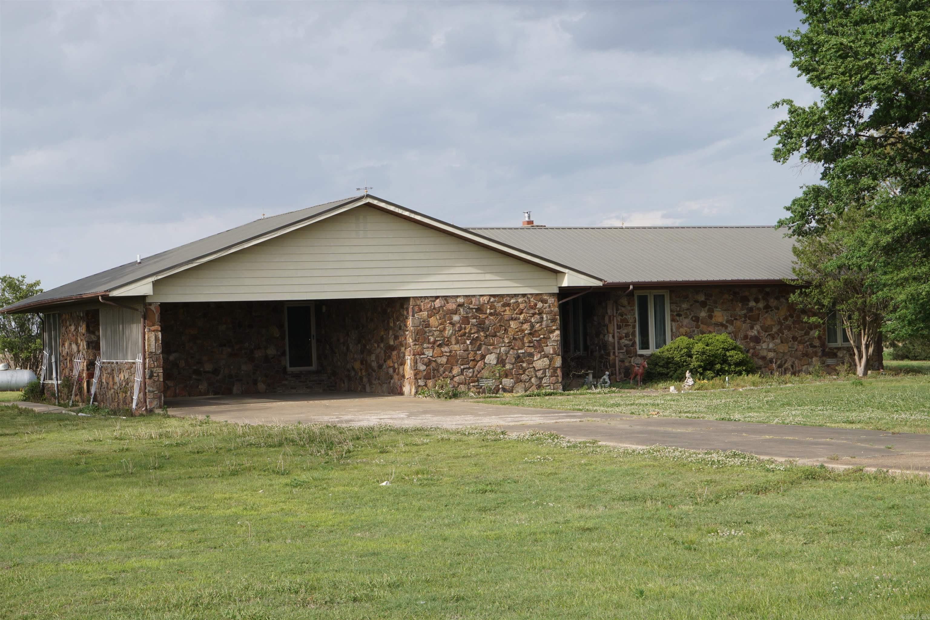 8085 Hwy 135  Lake City, AR