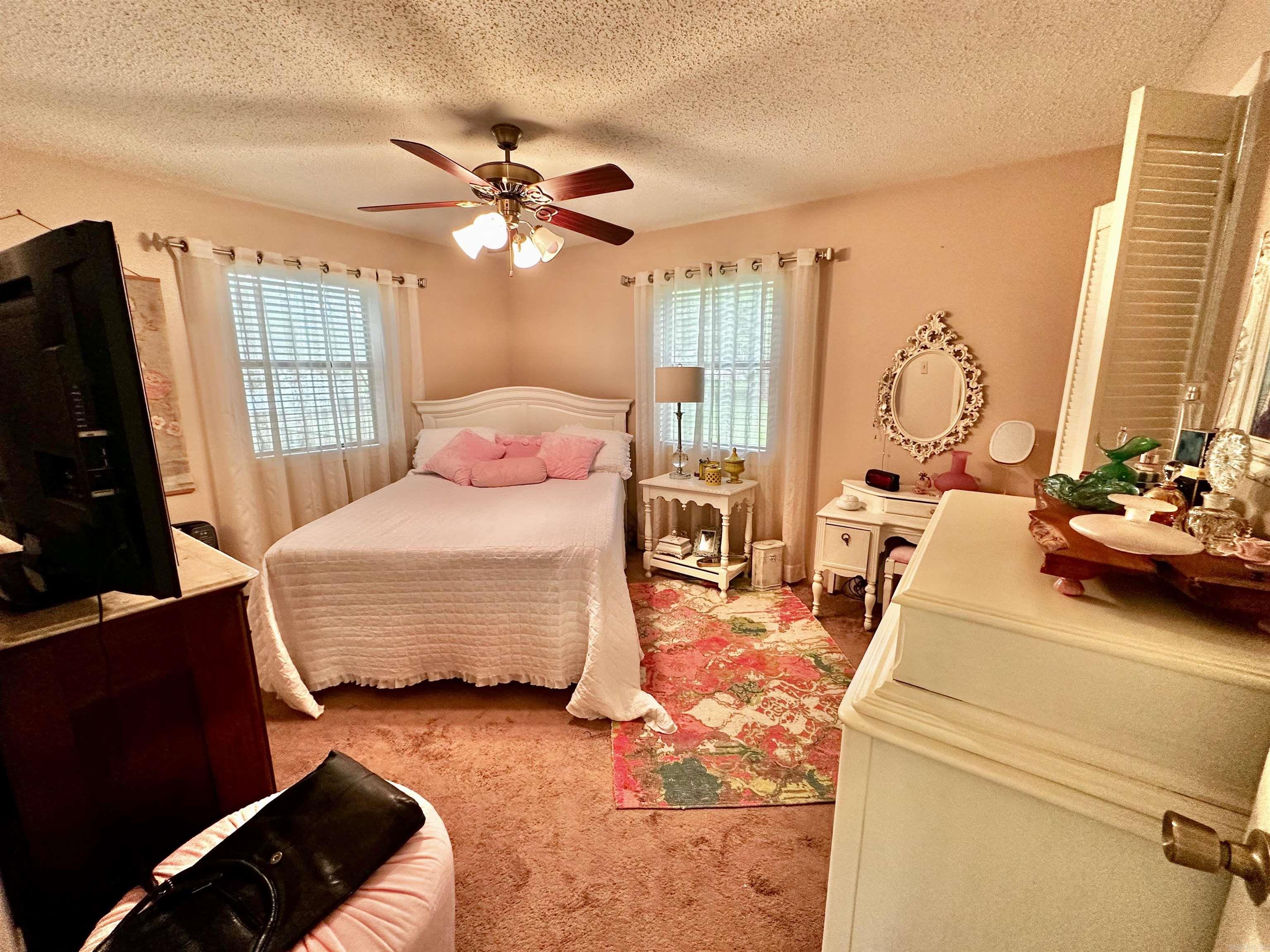 706 East  White Hall, AR