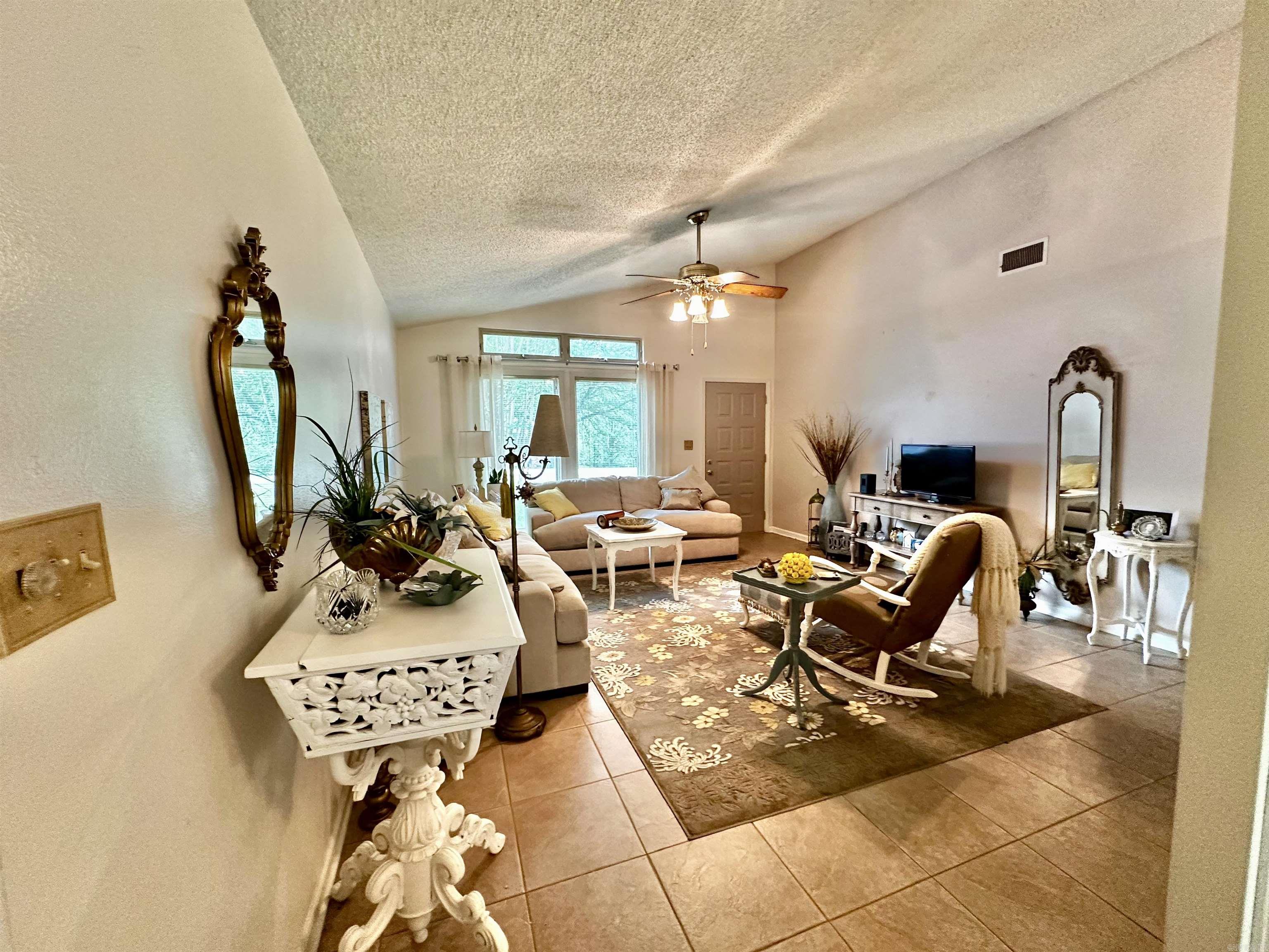 706 East  White Hall, AR